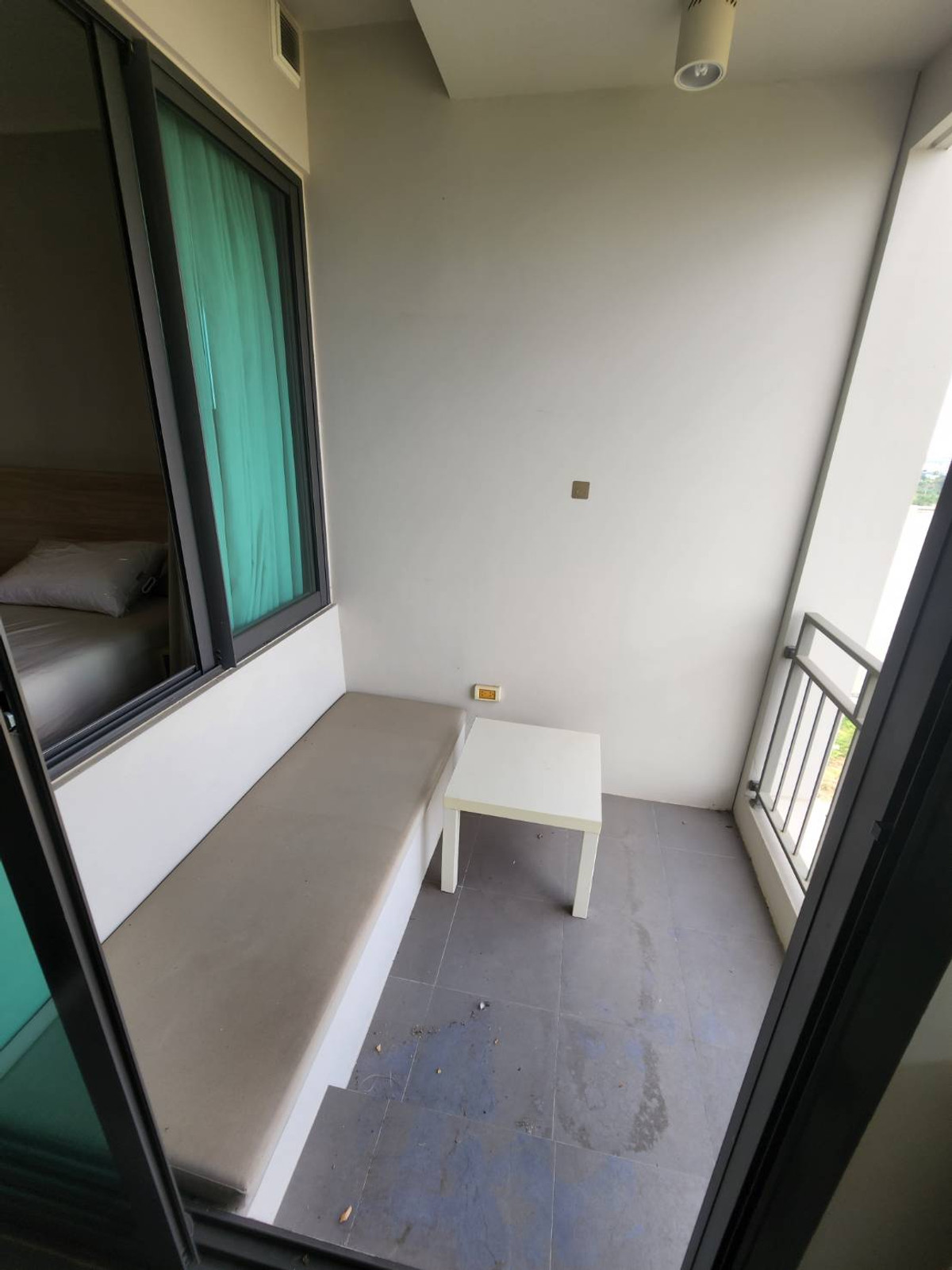 For RentCondoRama3 (Riverside),Satupadit : Condo for rent, U Delight Residence Riverfront Rama 3 (U Delight Residence Riverfront Rama 3) with furniture + washing machine, only 11,000 baht.