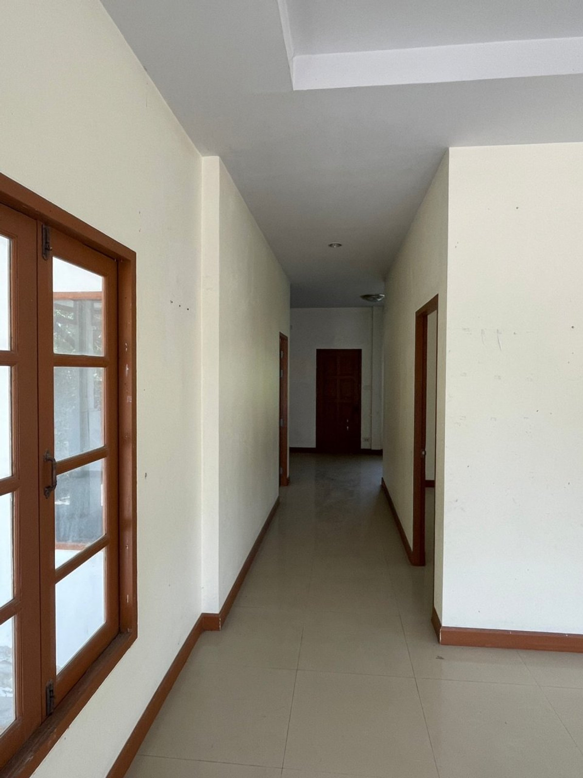 ขายบ้านหัวหิน ประจวบคีรีขันธ์ : ขายบ้านเดี่ยวหมู่บ้านภูตะวัน หัวหิน ประจวบคีรีขันธ์ พื้นที่ขนาดใหญ่ 73 ตร.ว.  ราคาพิเศษทำเลดี ภายในสภาพดี