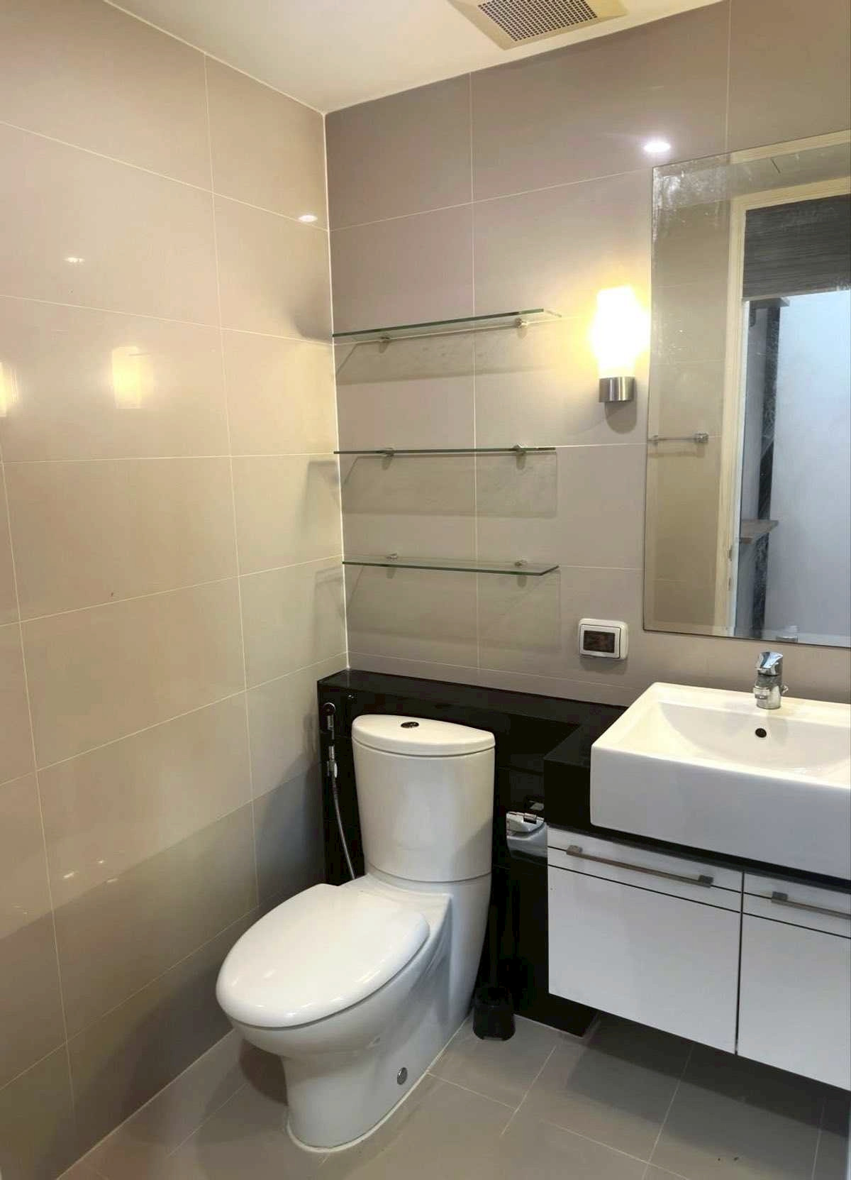 For RentCondoRama9, Petchburi, RCA : 💎 GT16245 | Condo Supalai Premier @ Asoke, convenient travel, near MRT, there is a shuttle, fully furnished, ready to move in.