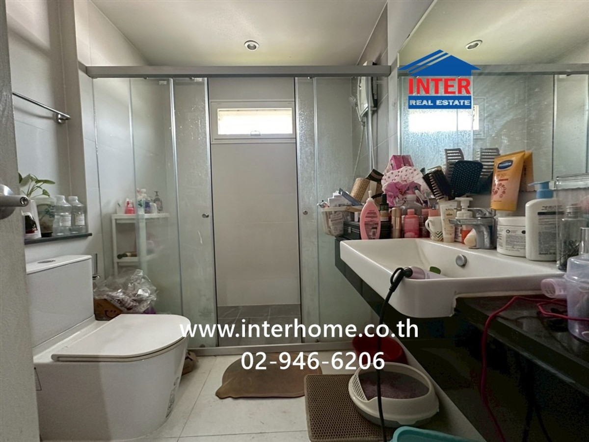 For SaleHouseSamut Prakan,Samrong : 2-story detached house, 55.1 sq m, Supalai Park Ville Village 1. Bangna-Theparak Near Chao Pho Kong Phet Shrine Soi Adul Sasanakarn Bangna-Trad Road, Theparak Road, Bang Phli, Samut Prakan