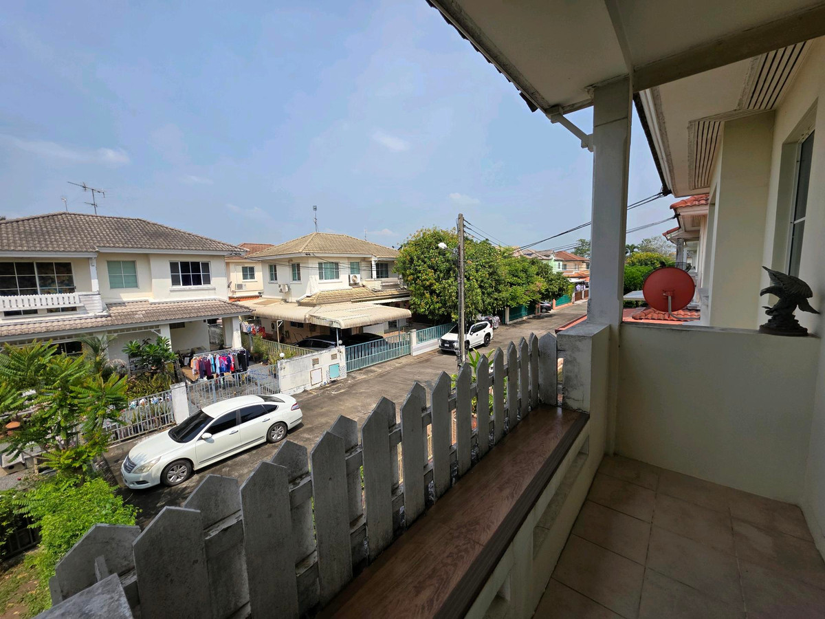 For SaleHousePathum Thani,Rangsit, Thammasat : 2-storey detached house for sale, 55 sq m, Chaiyaphruek Village 2, Tiwanon - Wongwaen, get a corner house, best price.