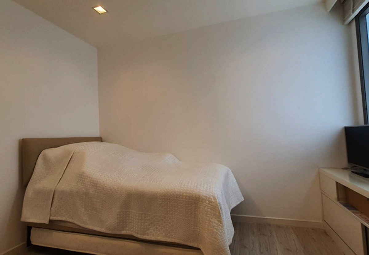 ขายคอนโดพระราม 3 สาธุประดิษฐ์ : ขายคอนโด สตาร์วิว พระราม 3 เนื้อที่ 77.8 ตร.ม. 2 นอน 2 น้ำ พร้อมอยู่ ราคาต่อรองได้