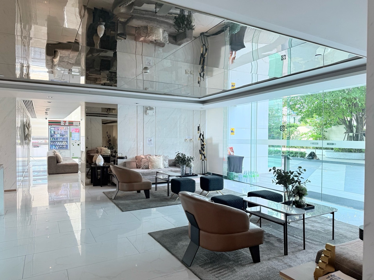 For RentCondoBangna, Bearing, Lasalle : knights bridge collage condo Sukumvit 107