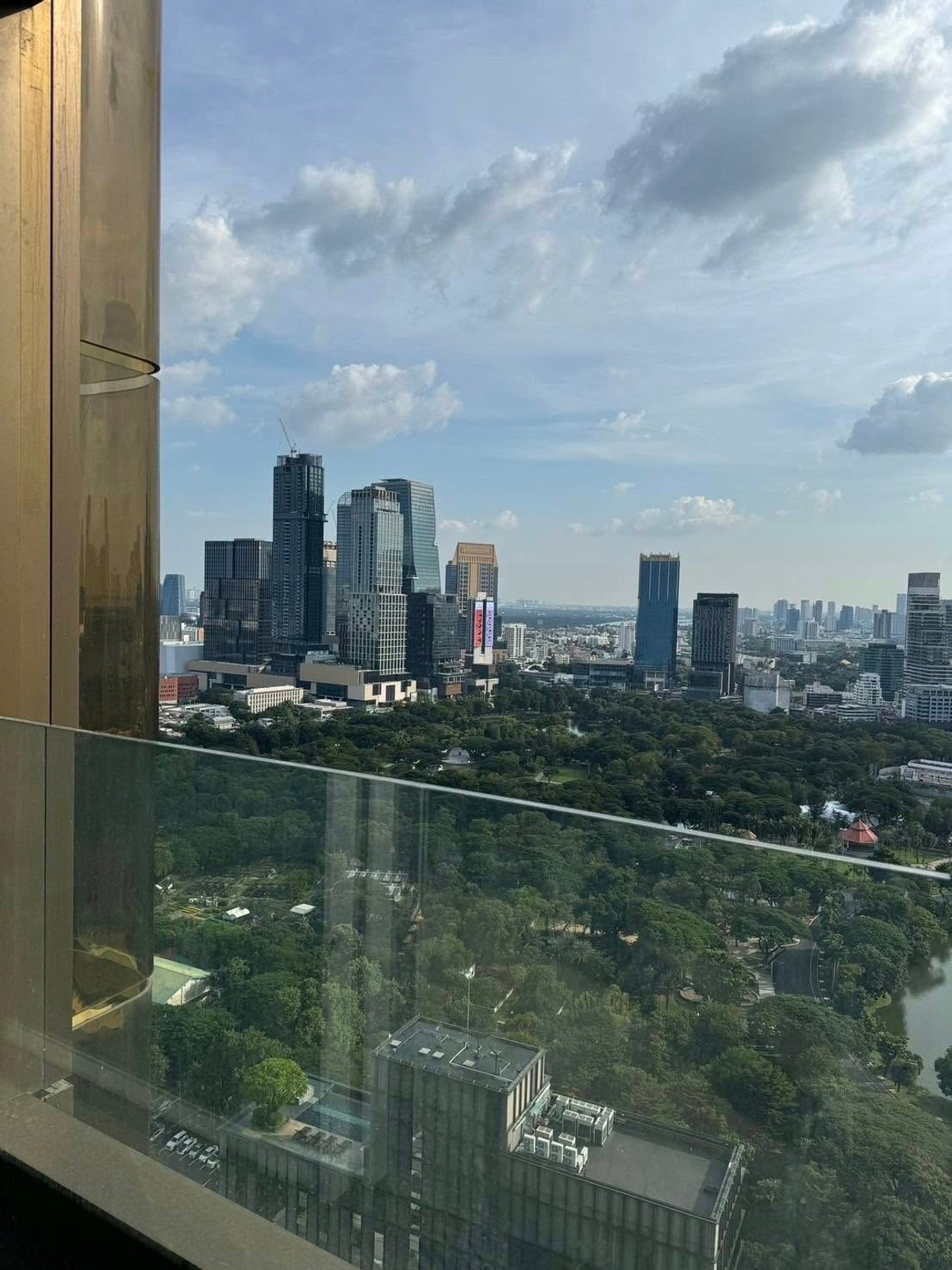 For SaleCondoWitthayu, Chidlom, Langsuan, Ploenchit : P0641/Luxury condo for sale, 3 bedrooms, Nimit Langsuan, corner room, high floor, Lumpini Park view. With private balcony