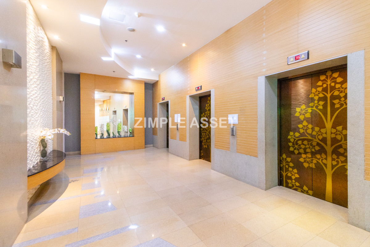 For RentSukhumvit, Asoke, Thonglor : Line ID: @zimple_asset Luxury aprtment in center of sukhumvit. Offering premium facilities for an elevated living experience. Surrounded by leading shopping malls in a prime location.
