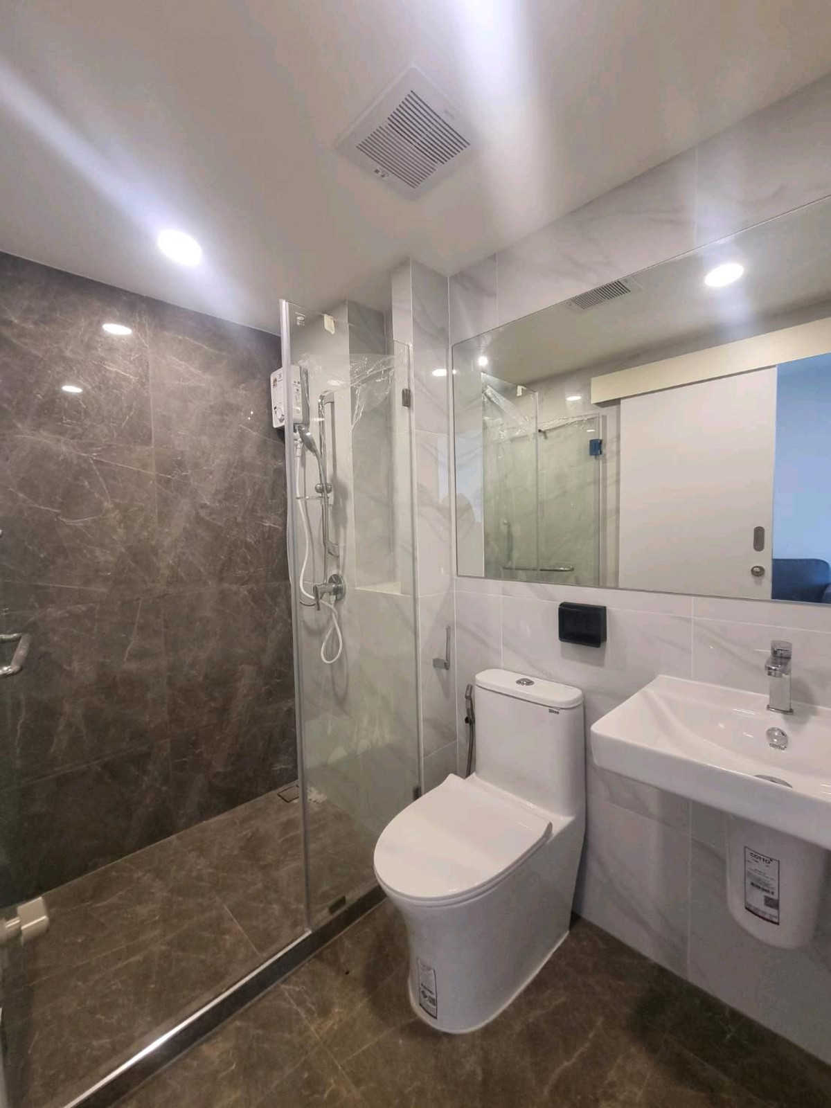 For RentCondoVipawadee, Don Mueang, Lak Si : ♥️ So Origin, new luxury condo, near BTS Sai Yut, Don Mueang Airport, for rent only 13,000 baht, beautiful room, complete 🥰🥰