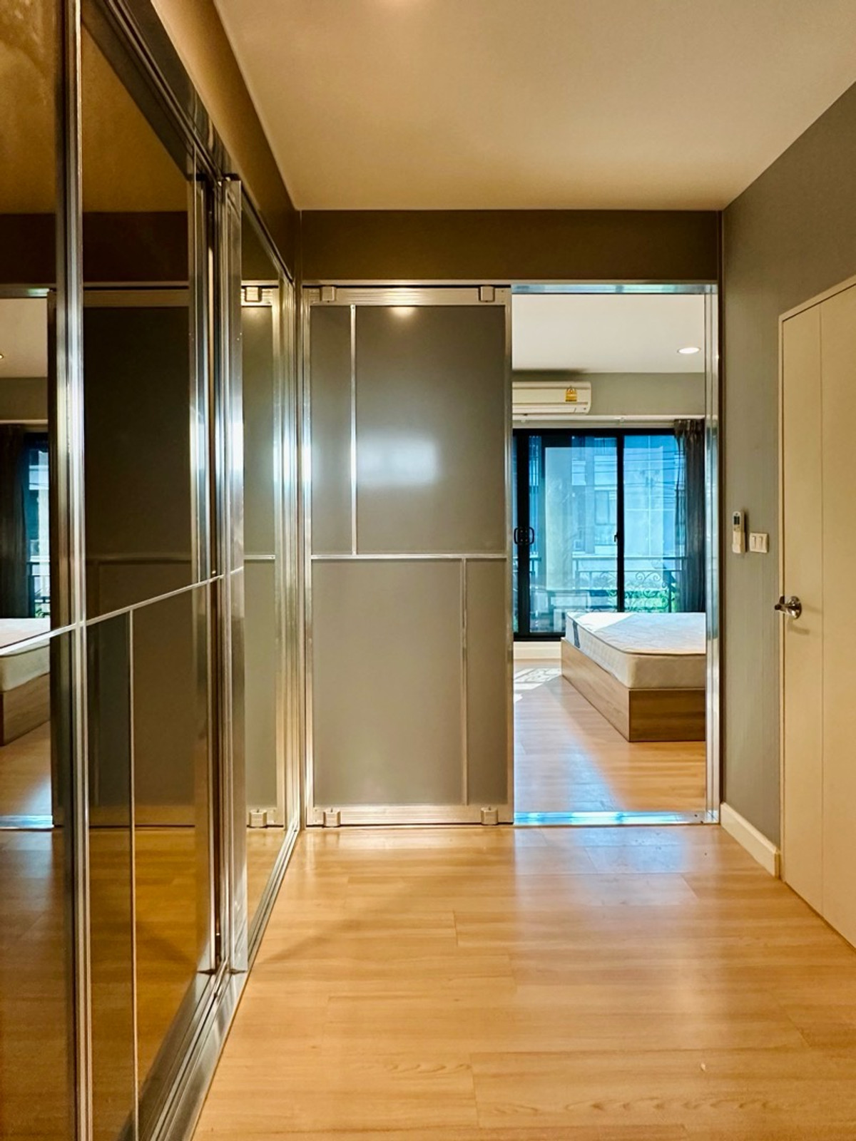 For RentTownhomeNawamin, Ramindra : Townhome for rent Baan Klang Muang Nawamin 42 Newly decorated, very beautiful Fully furnished, ready to move in