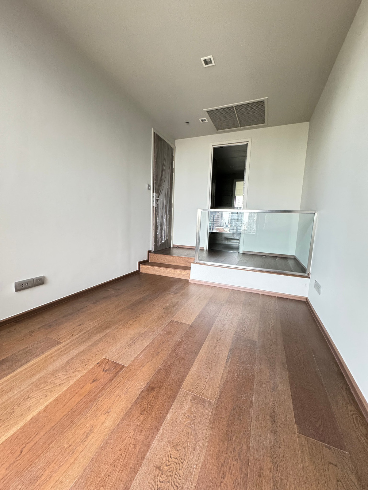 ขายคอนโดสุขุมวิท อโศก ทองหล่อ : โปรปิดตึก 🔥 IDEO Q Sukhumvit 36 ตึกดำสุดเท่ 🎉 𝟏 𝐁𝐞𝐝𝐫𝐨𝐨𝐦 33.98 sq.m. ราคาเดียว 𝟓.𝟗𝟗 𝐌𝐁* 🎉 พร้อมอยู่ โทรฝ่ายขาย 0845546165