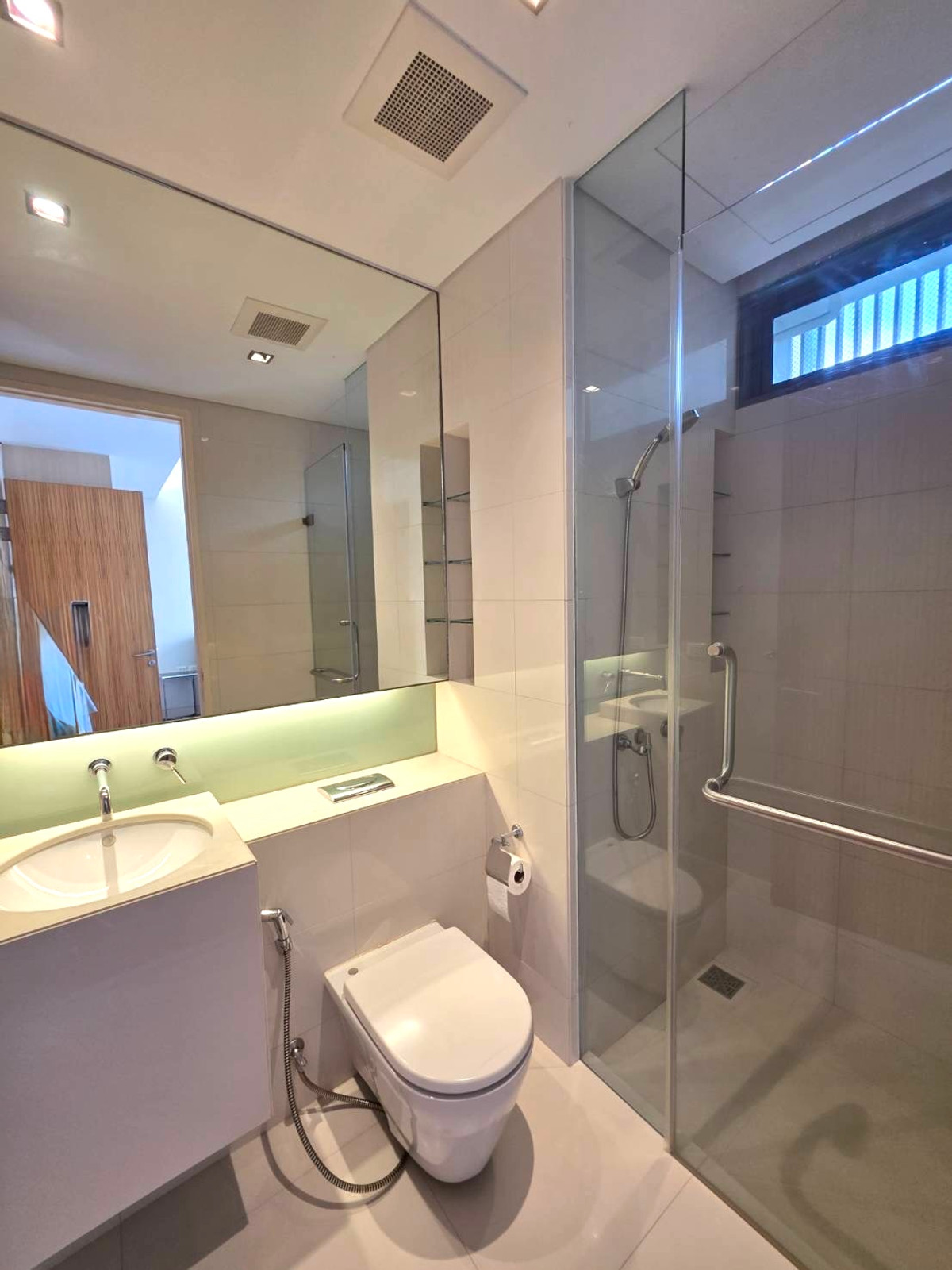 คอนโดสุขุมวิท อโศก ทองหล่อ : Domus Sukhumvit 16: 2+1 bed 3bath 167sqm. Sell: 45,000,000 Rent: 110,000/mth. Am: 0656199198