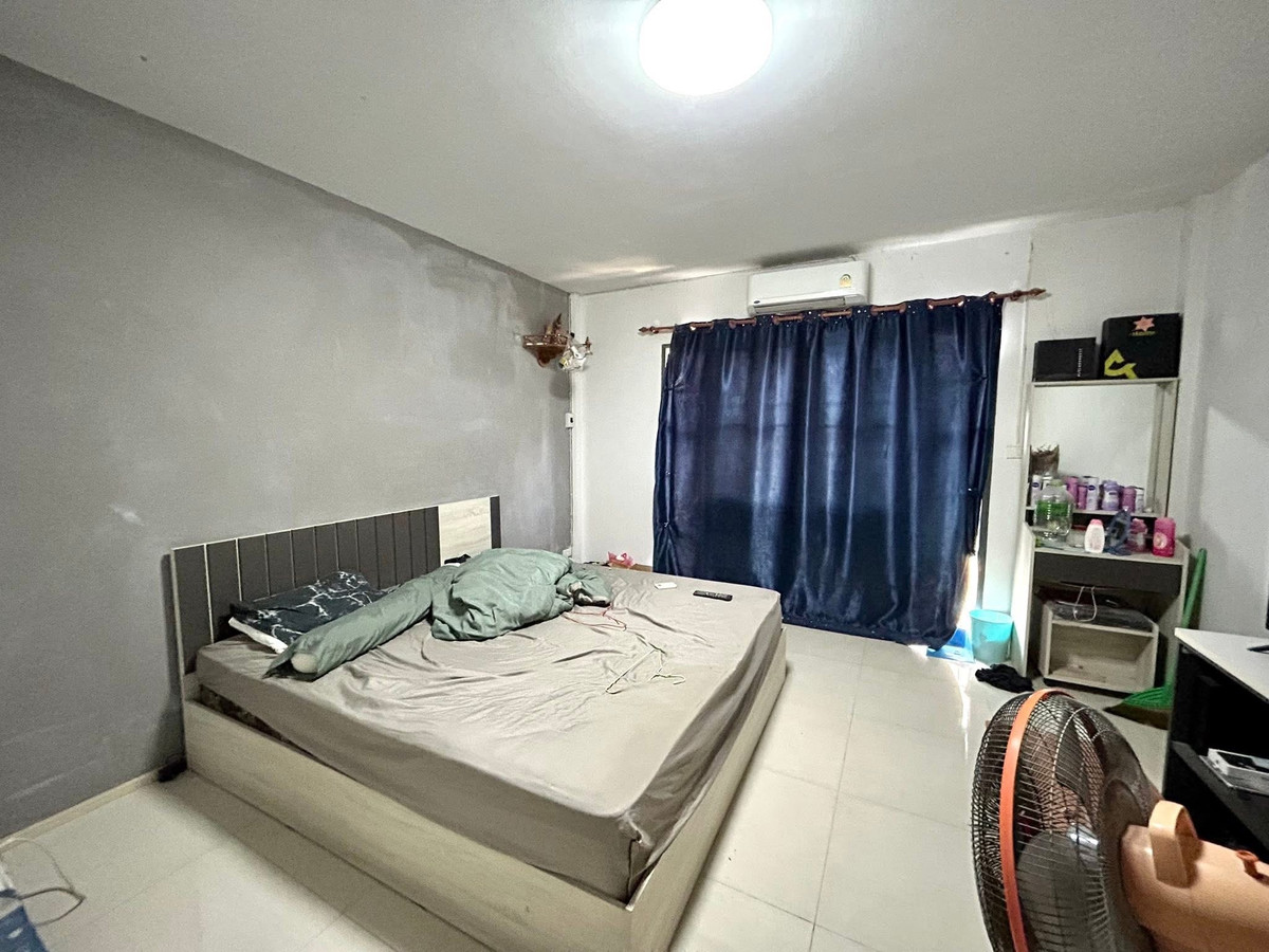 For SaleTownhomeRama5, Ratchapruek, Bangkruai : 3-story townhome for sale | Baan Narinthorn Bang Kruai-Rama 5 near Lotus Nakhon In