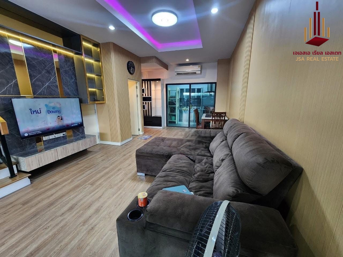 For RentTownhomeMin Buri, Romklao : ✨ For Rent: Baan Klang Muang Rama 9-Krungthep Kreetha ✨ 💰 Only 36,000 THB/month