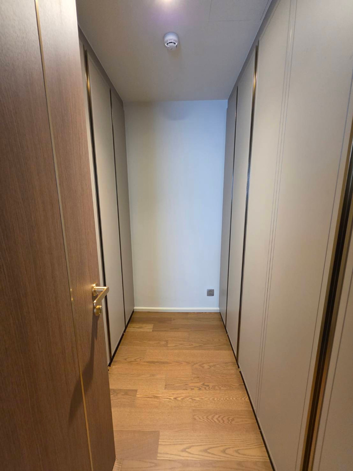 For SaleCondoSukhumvit, Asoke, Thonglor : Via 34 (Sukhumvit 34): 3bed 3bath 150.5sqm. from 41,000,000 million Am: 0656199198