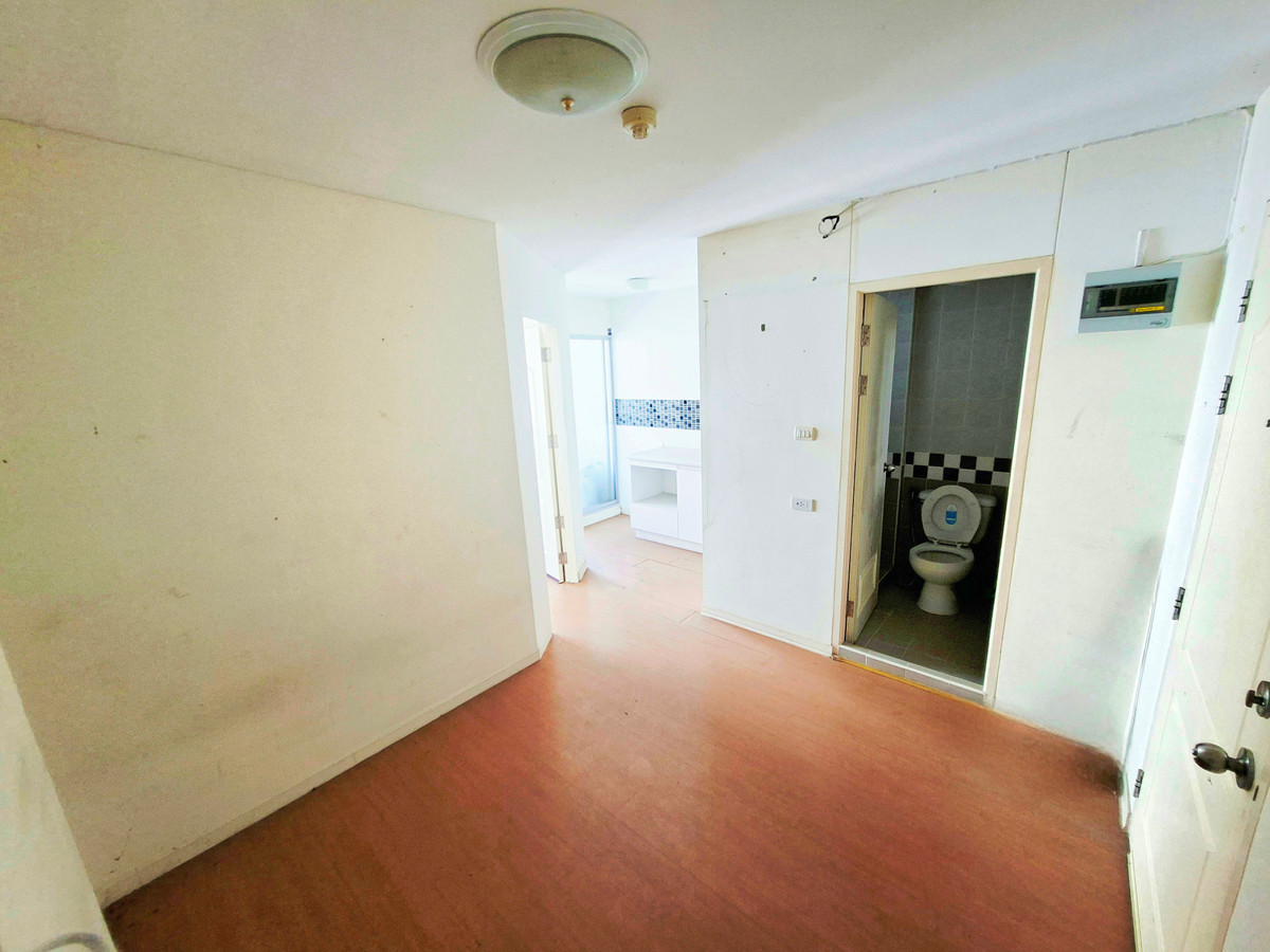 ขายคอนโดรัตนาธิเบศร์ สนามบินน้ำ พระนั่งเกล้า : ขายด่วนครับ ลุมพินี คอนโดทาวน์ รัตนาธิเบศร์ ราคา 780,000 บาท ถูกที่สุด ในโครงการ ชั้น 7 ตึก D1 