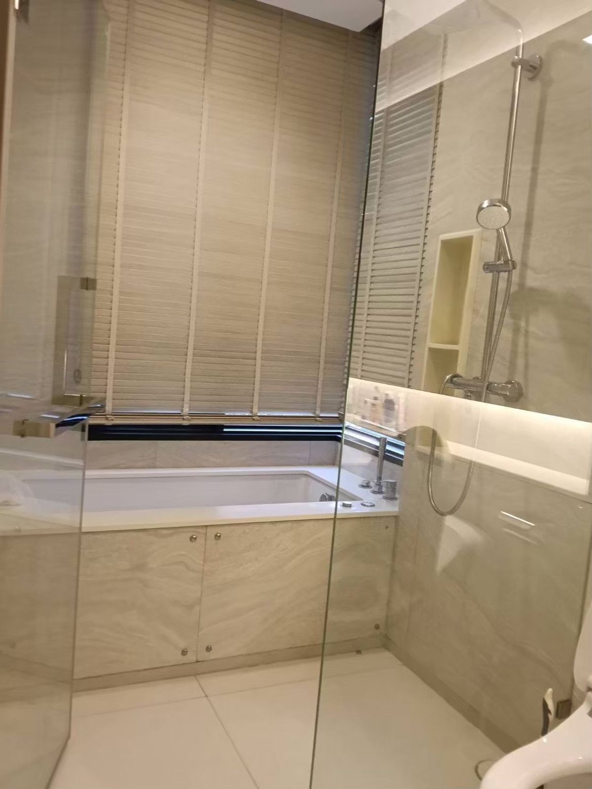 For RentCondoRatchathewi,Phayathai : ⚜️ Hot Deal 2 bedrooms for rent The address siam ratchathewi ⚜️