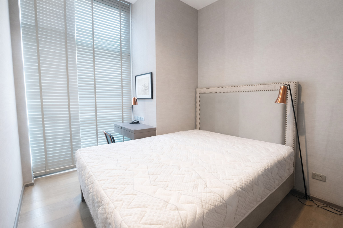 ขายคอนโดสาทร นราธิวาส : ขายด่วน The Diplomat Sathorn ห้องใหญ่ 2 ห้องนอน สุดพรีเมียม แต่งครบ พร้อมอยู่ นัดหมายเข้าชมทัก 063-616-5390