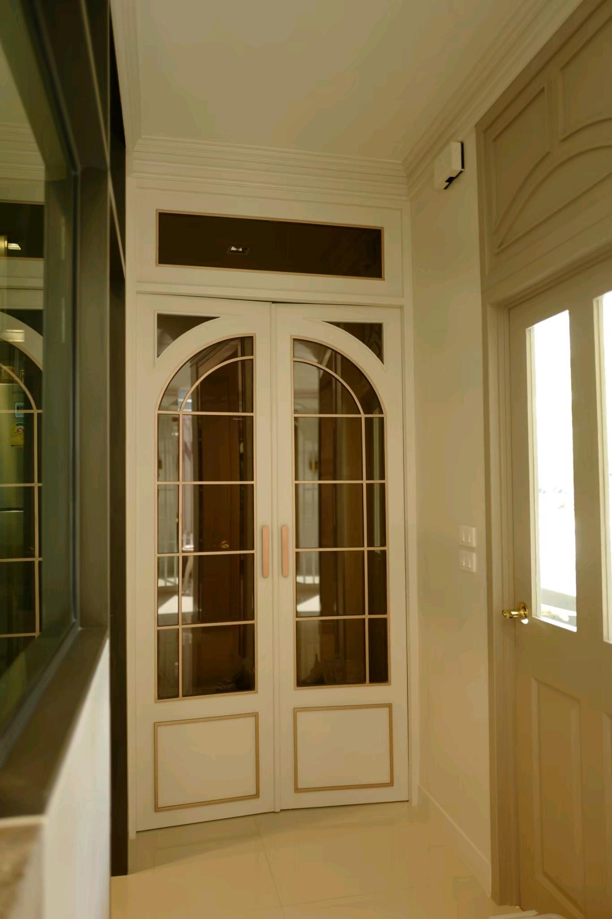 ขายบ้านปทุมธานี รังสิต ธรรมศาสตร์ : ขาย หมู่บ้าน ลัดดารมย์ ติวานนท์

บิ้วอินทุกห้อง 
แบบบ้าน Vermont ที่ดิน 60.4 ตร.วา 
พื้นที่ใช้สอย 188 ตร.ม. 
🏡4 ห้องนอน 3 ห้องน้ำ 
🚗🚗🚗3 ที่จอดรถ 

🗯ชั้น 2 จริงๆ  3 ห้องนอน แต่ทุบ 2 ห้อง รวมเป็น master bed 1 ห้อง/ กับห้องเด็กอีก 1 ห้อง  ห้องน้ำ 2  

