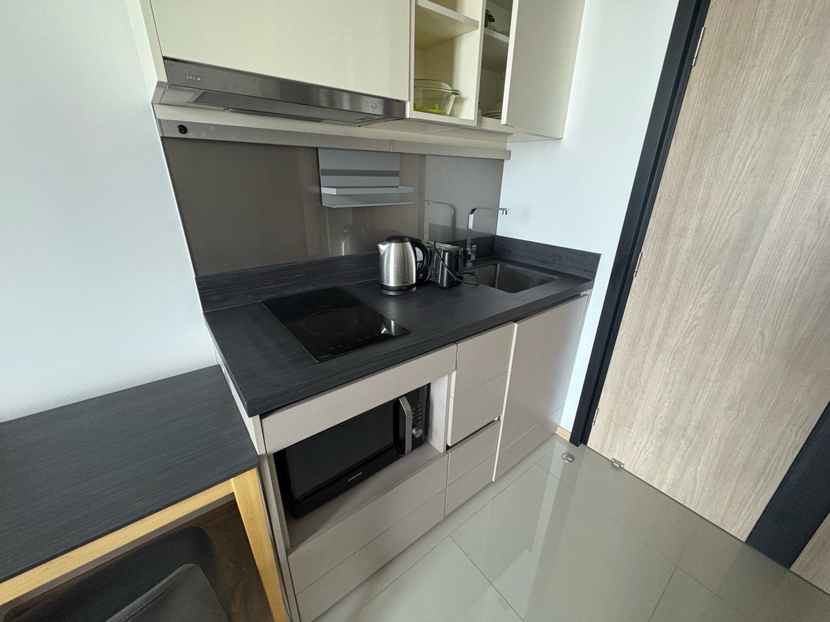 For RentCondoSukhumvit, Asoke, Thonglor : 🔥Rent 1BR🔥17,000/month🔥Floor40🔥27sqm🔥