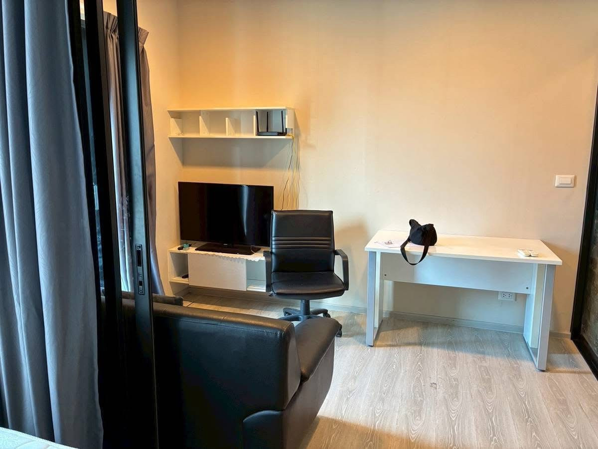 For SaleCondoRama9, Petchburi, RCA : ⚡️Flash Deal⚡️ Condoletmidst rama9 🔥29 sqm 1B1B💫2,749,000 🔥 Eye-popping price. If interested, contact Putter⚡️ 0928895628 Line:plustor_ss⚡️