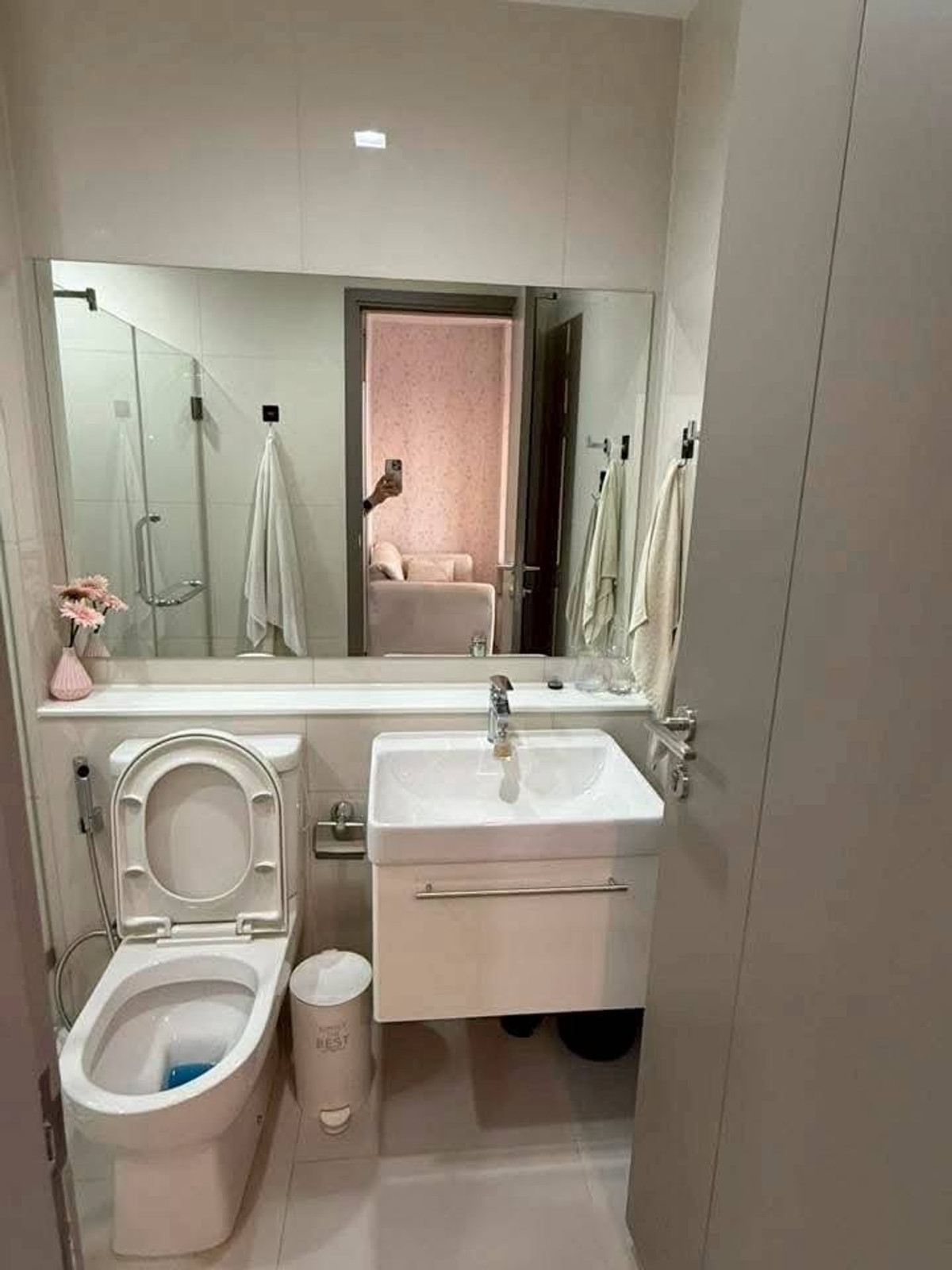 For RentCondoRama9, Petchburi, RCA : For Rent 🔥 Life Asoke Hype 🔥 Fully furnished with appliances. Near Airport Link Makkasan.