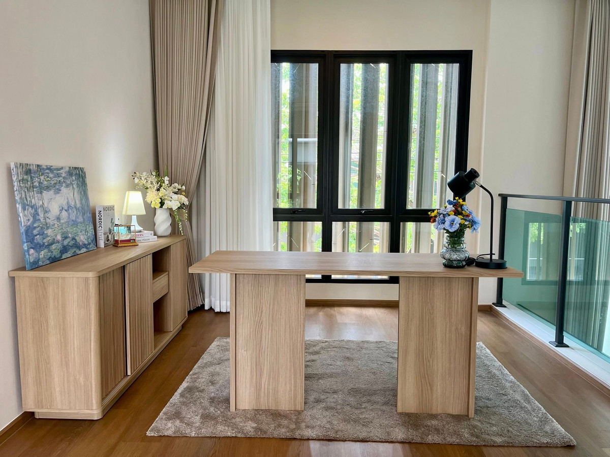 ให้เช่าบ้านบางนา แบริ่ง ลาซาล : (ให้เช่า) ** บ้านเดี่ยว วีวัลดี บางนา VIVALDI Bangna บ้านหรูพร้อมคอร์ทยาร์ดส่วนตัว ใกล้ Mega บางนา **