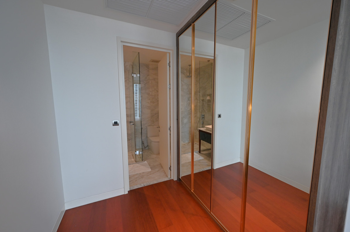 For RentCondoSukhumvit, Asoke, Thonglor : 🔥𝘽𝙀𝙎𝙏 𝘿𝙀𝘼𝙇🔥 𝗞𝗛𝗨𝗡 𝗯𝘆 𝗬𝗢𝗢 Branded Residences in the heart of Thonglor by Sansiri