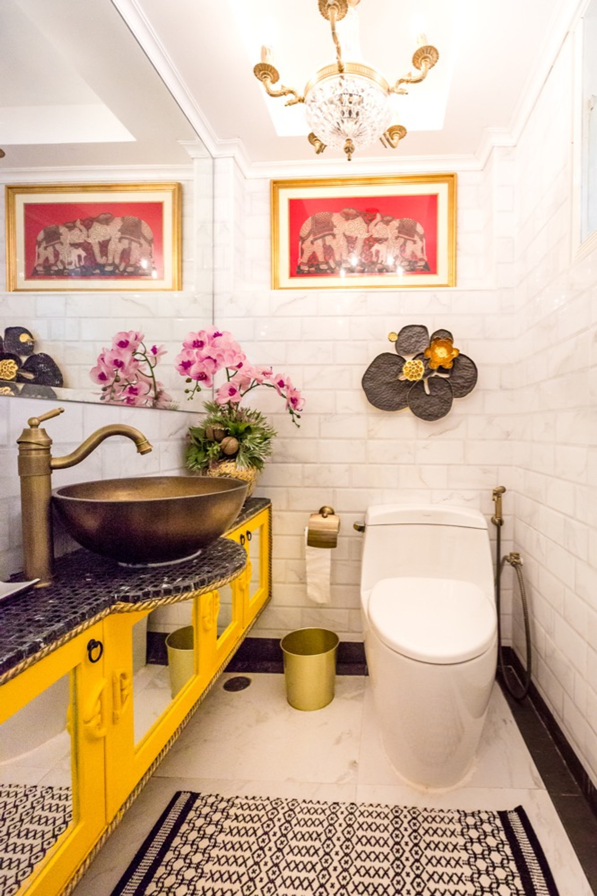 ให้เช่าทาวน์โฮมเลียบทางด่วนรามอินทรา : ทาวน์โฮม 4 ชั้น ตกแต่งสวยงาม พร้อมเฟอร์นิเจอร์ ให้เช่า ย่านรามอินทรา-ประดิษฐ์มนูธรรม ใกล้แม็คโคร ฟู้ดเซอร์วิส ประดิษฐ์มนูธรรม เพียง 400 เมตร