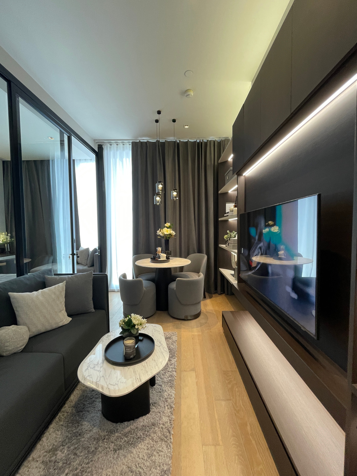 ขายคอนโดสีลม ศาลาแดง บางรัก : 💎 [Ultimate Legacy] ASHTON SILOM – 1BR XL (49.58 ตร.ม.) ชั้น 32 ห้องมุมแห่งวิสัยทัศน์เหนือระดับ บนถนนสายประวัติศาสตร์ 💎 