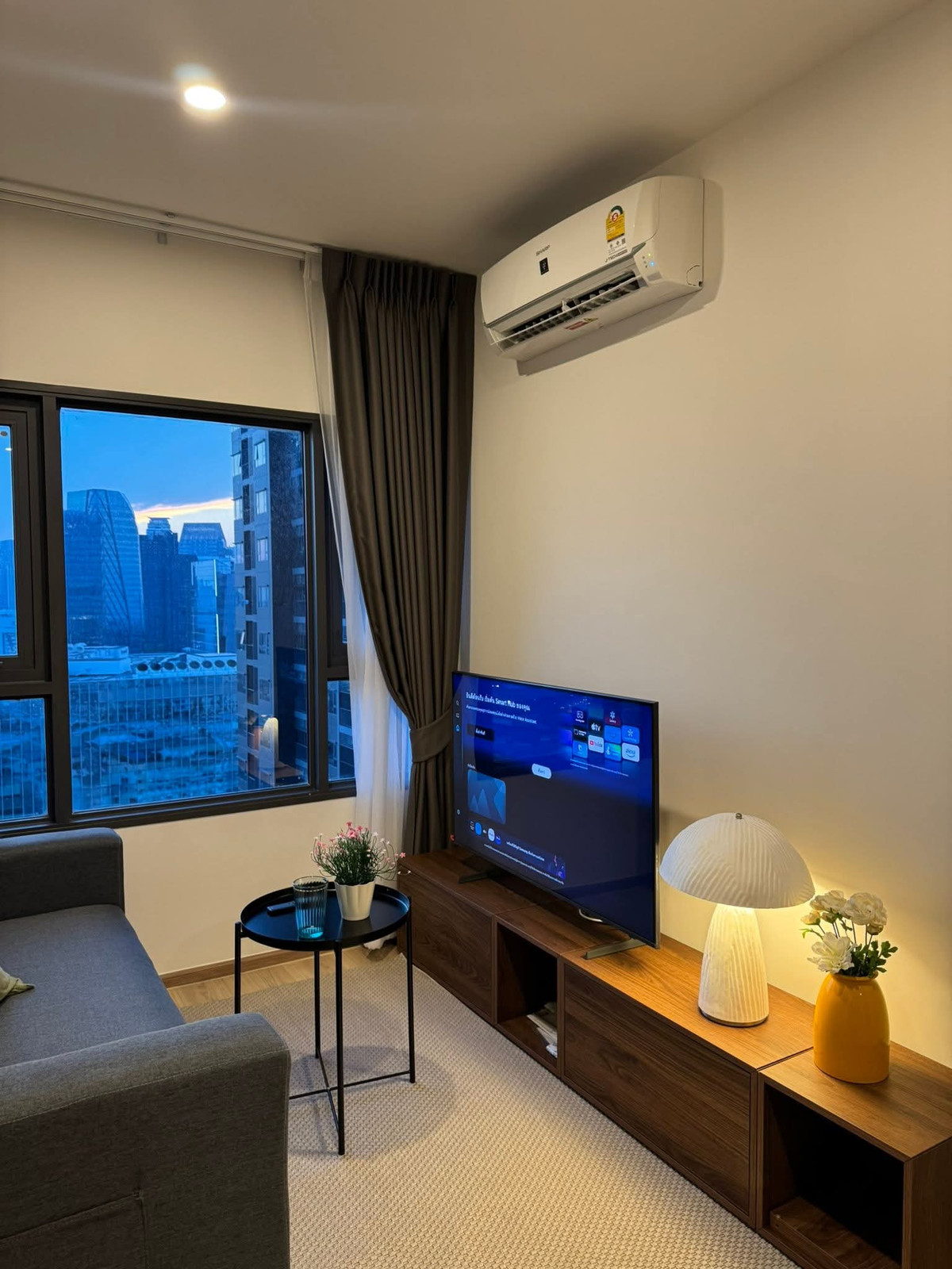 ให้เช่าคอนโดคลองเตย กล้วยน้ำไท : 💥CP-10555💥ว่าง ให้ เช่า ไลฟ์ พระราม 4 - อโศก👉แอดไลน์ @luxeliving 