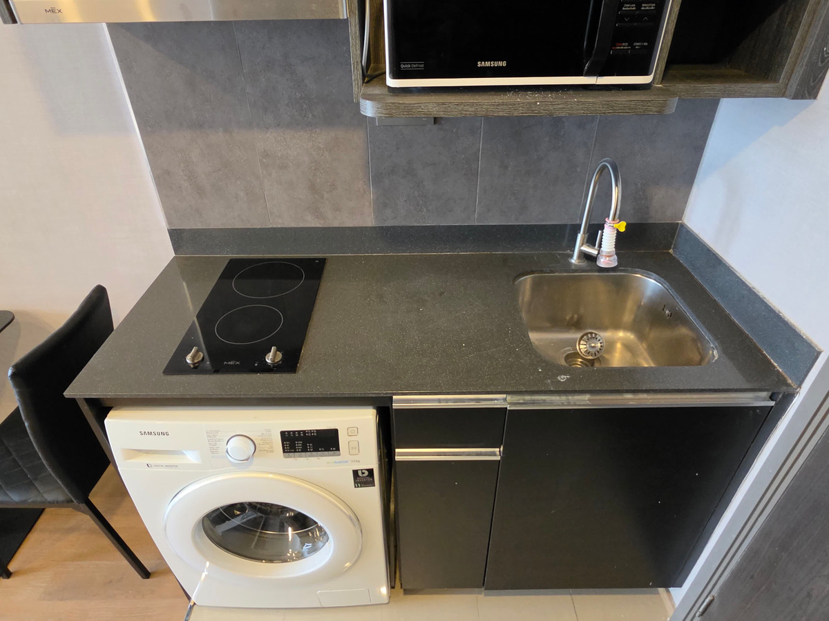 ให้เช่าคอนโดสยาม จุฬา สามย่าน : Ashton Chula Silom【𝐑𝐄𝐍𝐓】🔥อารมณ์พรีเมียมเข้มลึก รายละเอียดดูเฉียบทุกมุม🔥 ติดต่อไลน์ไอดี: @hacondo