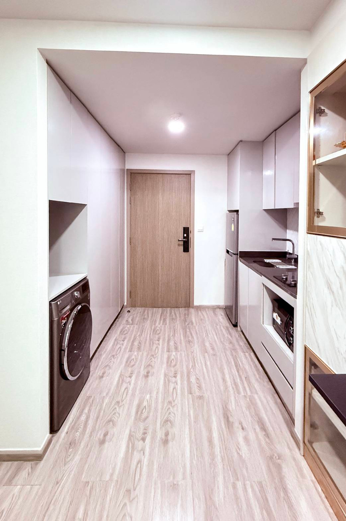 For SaleCondoRatchathewi,Phayathai : Condo for sale urgently!! Near BTS Ratchathewi ✨Maestro 14 Siam - Ratchathewi, open animal raising project, great price 🐶