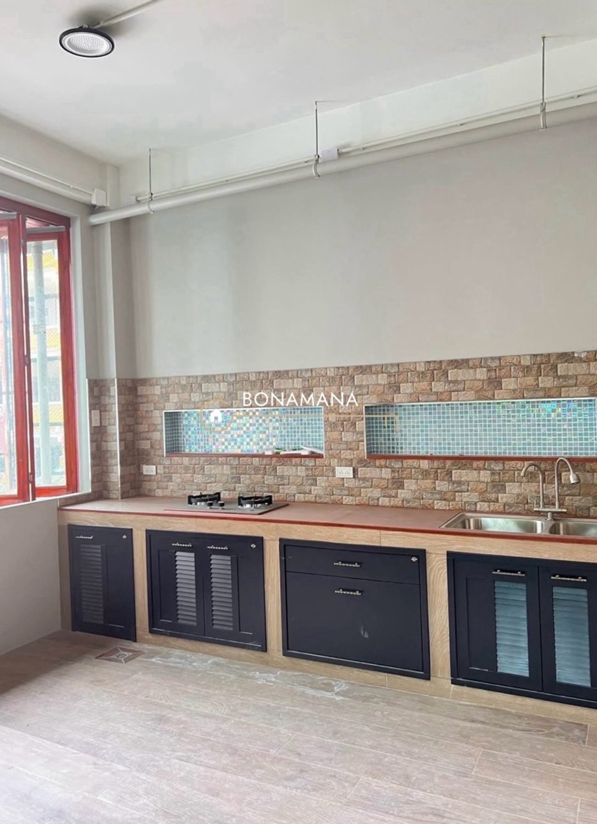 For RentShop HouseYaowarat, Banglamphu : Rent a commercial building, 1 unit, 6 floors, Yaowarat - Ratchawong, charming alleys, foreign tourist attractions, Hostel / Airbnb is Perfect rooms!