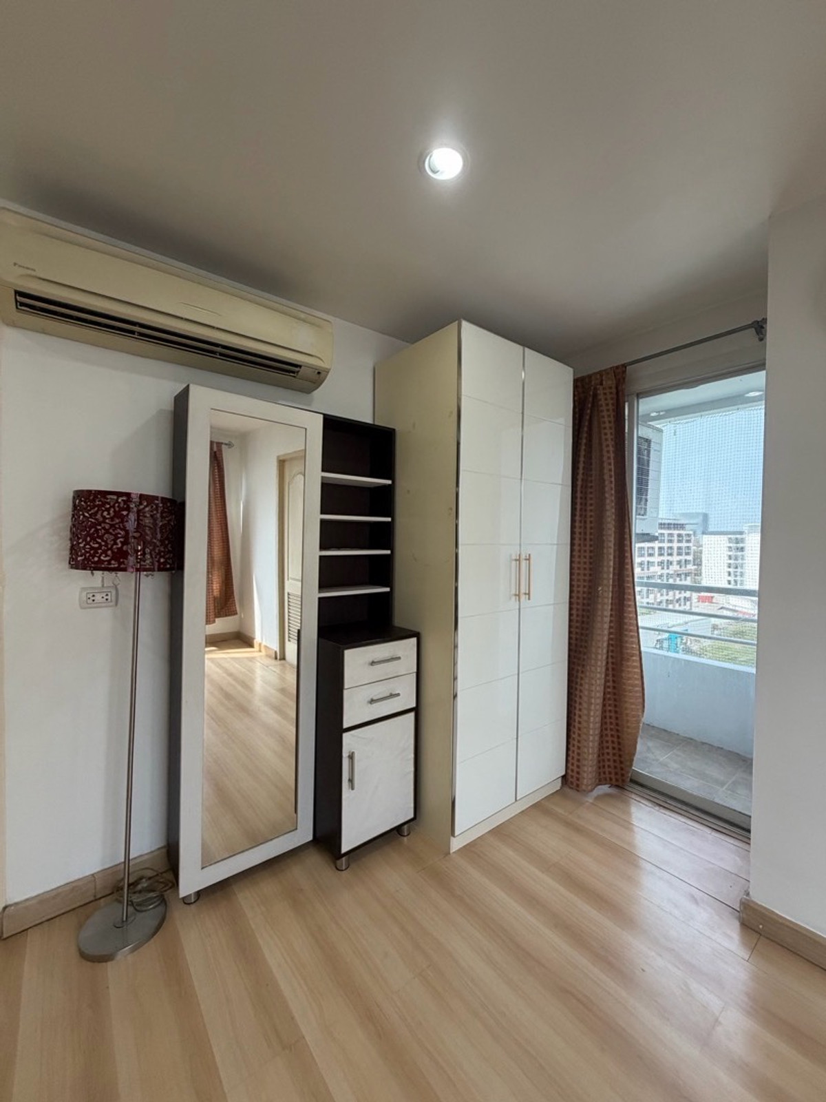 ให้เช่าคอนโดเกษตร นวมินทร์ ลาดปลาเค้า : ปล่อยห้องใกล้ BTS ม.เกษตร และเสนานิคม