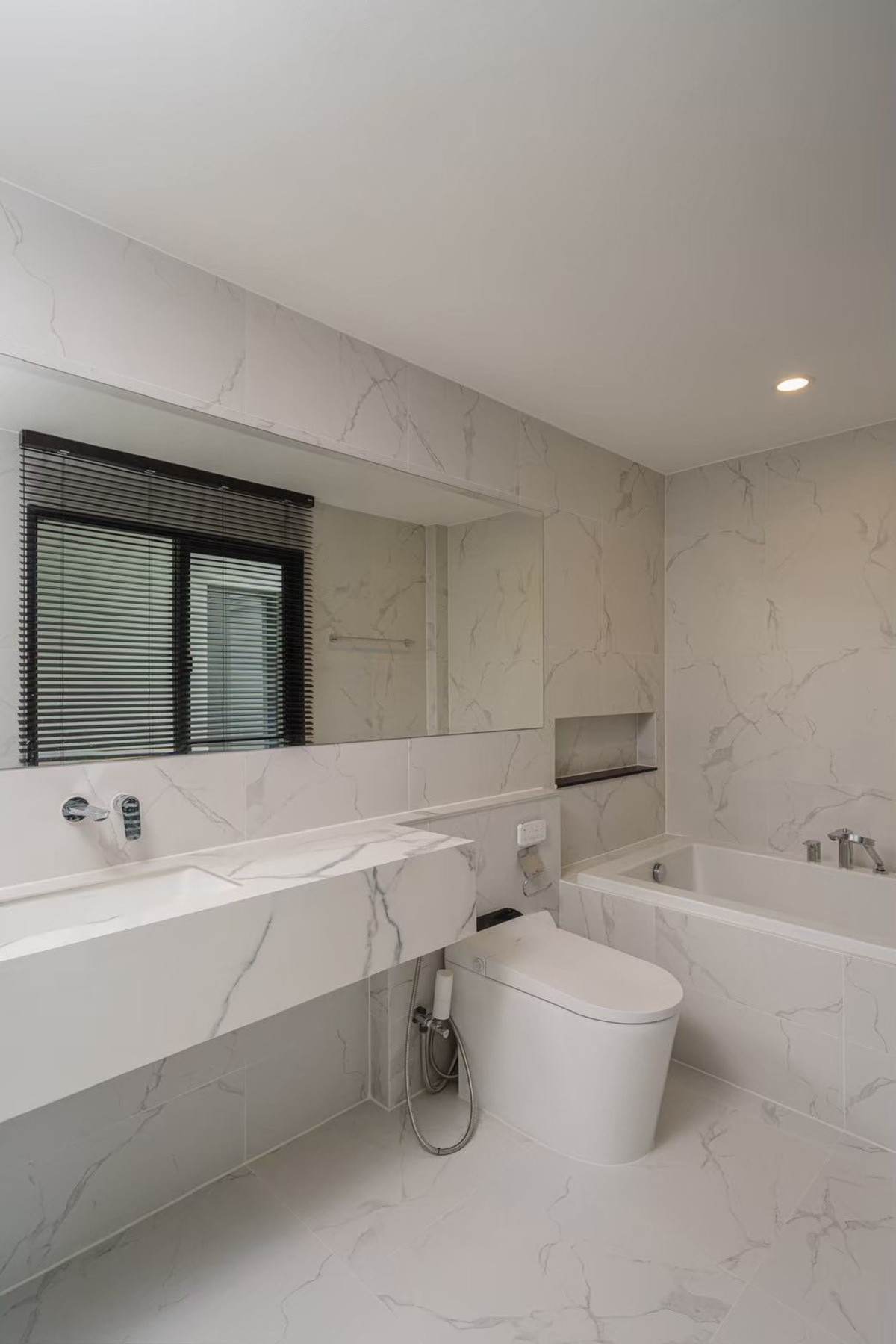 ให้เช่าทาวน์โฮมอ่อนนุช อุดมสุข : #E371 (รหัสเดิม S2180) 🎉030469 ให้เช่า ทาวน์โฮม Baan Klang Muang Classe Sukhumvit 77