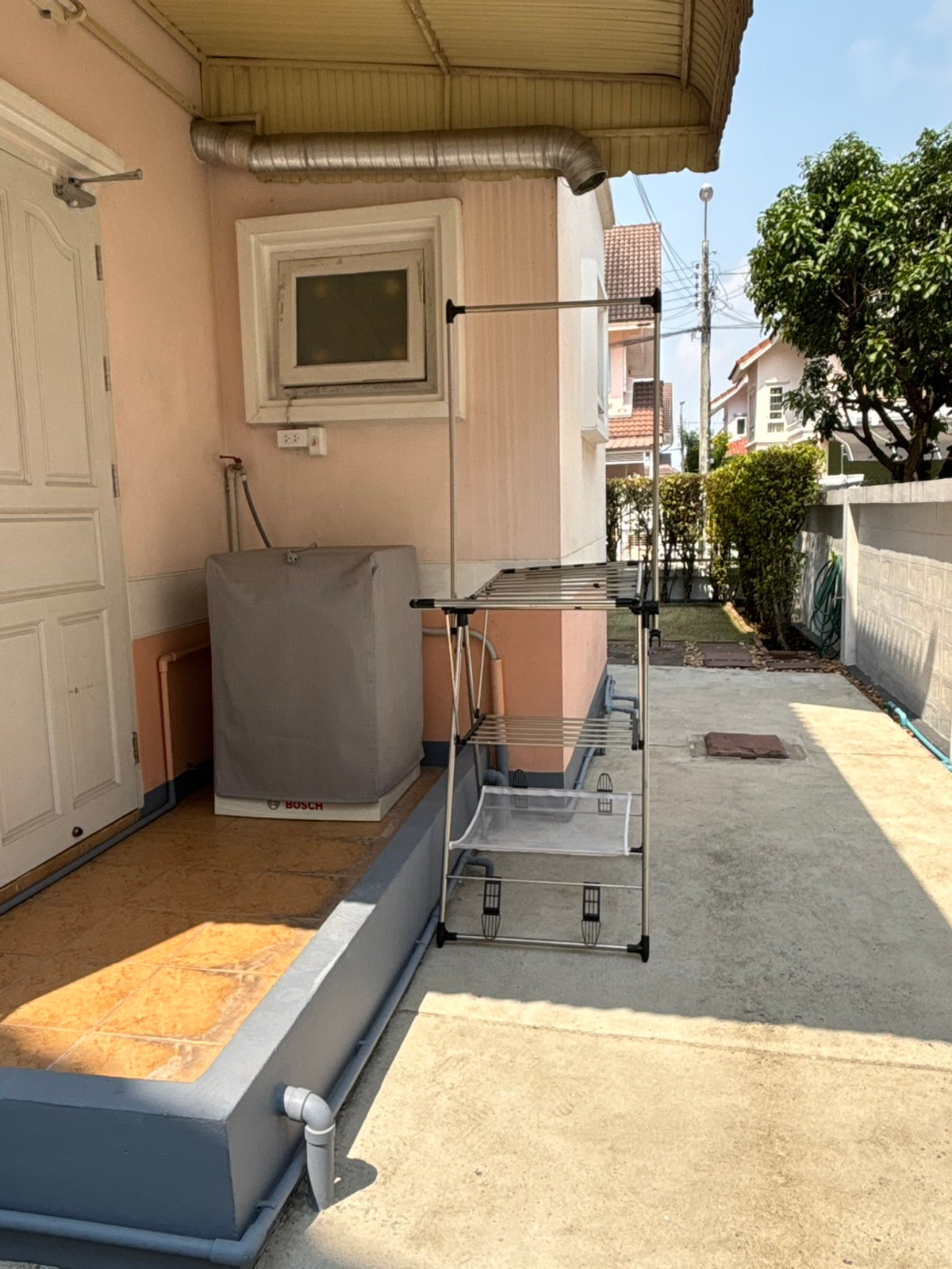 ให้เช่าบ้านมีนบุรี-ร่มเกล้า : บ้านเดี่ยวให้เช่าพร้อมเข้าอยู่ Parkway Chalet รามคำแหง 190