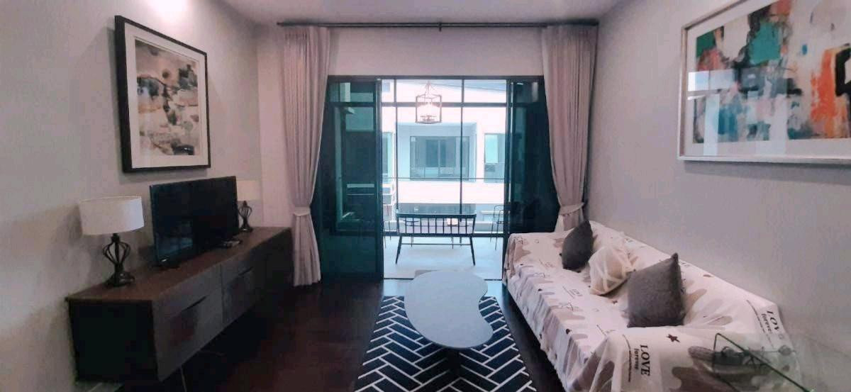 For RentHouseYothinpattana,CDC : Luxury 3-story house, 8 bedrooms, fully furnished, beautifully decorated, for rent in Yothin Phatthana-Ramindra area, near Crystal Design Center (CDC), only 2.3 km.