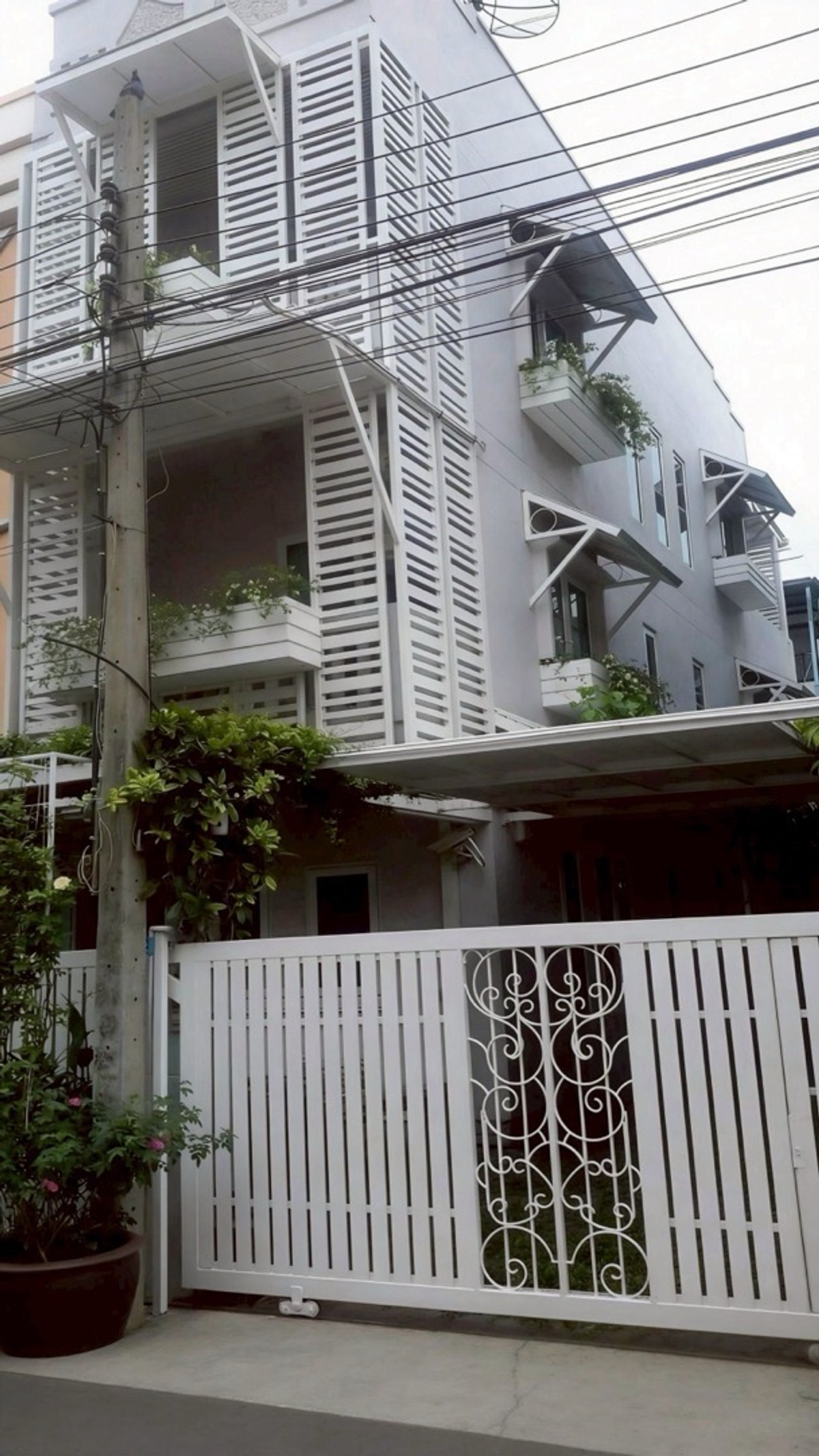 ให้เช่าทาวน์โฮมบางนา แบริ่ง ลาซาล : ให้เช่า Townhome หมู่บ้านไพโรจน์ บางนา 🎡🎪🗽邦納區 Phairot Village 聯排別墅出租 