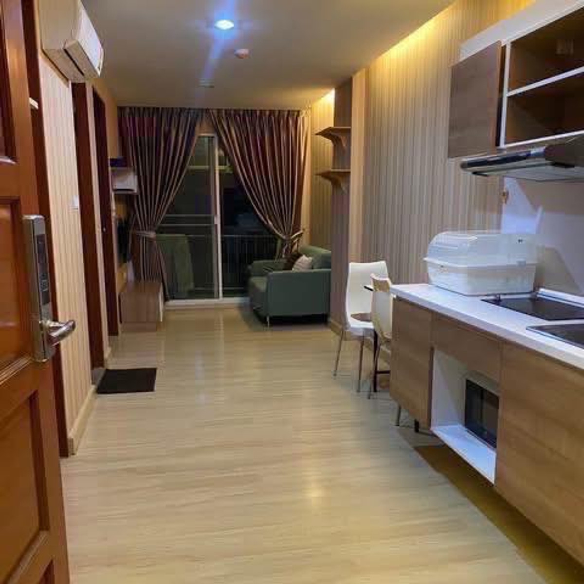 For SaleCondoRatchadapisek, Huaikwang, Suttisan : 🏴Condo for sale Emerald Residence Ratchada 📍near MRT Huai Khwang