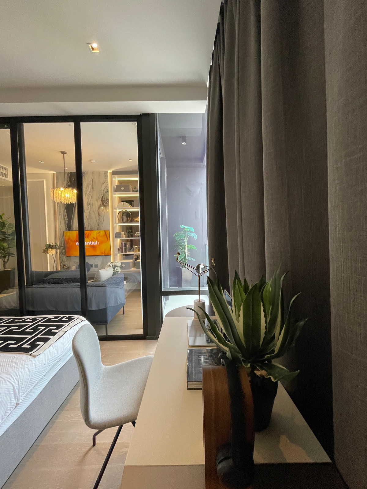 For SaleCondoSilom, Saladaeng, Bangrak : For sale✨ ASHTON SILOM: The Ultimate Legacy on Silom Road – 1BR XL (50.33 sq.m.) Condo that is more than just a residence, but is the 
