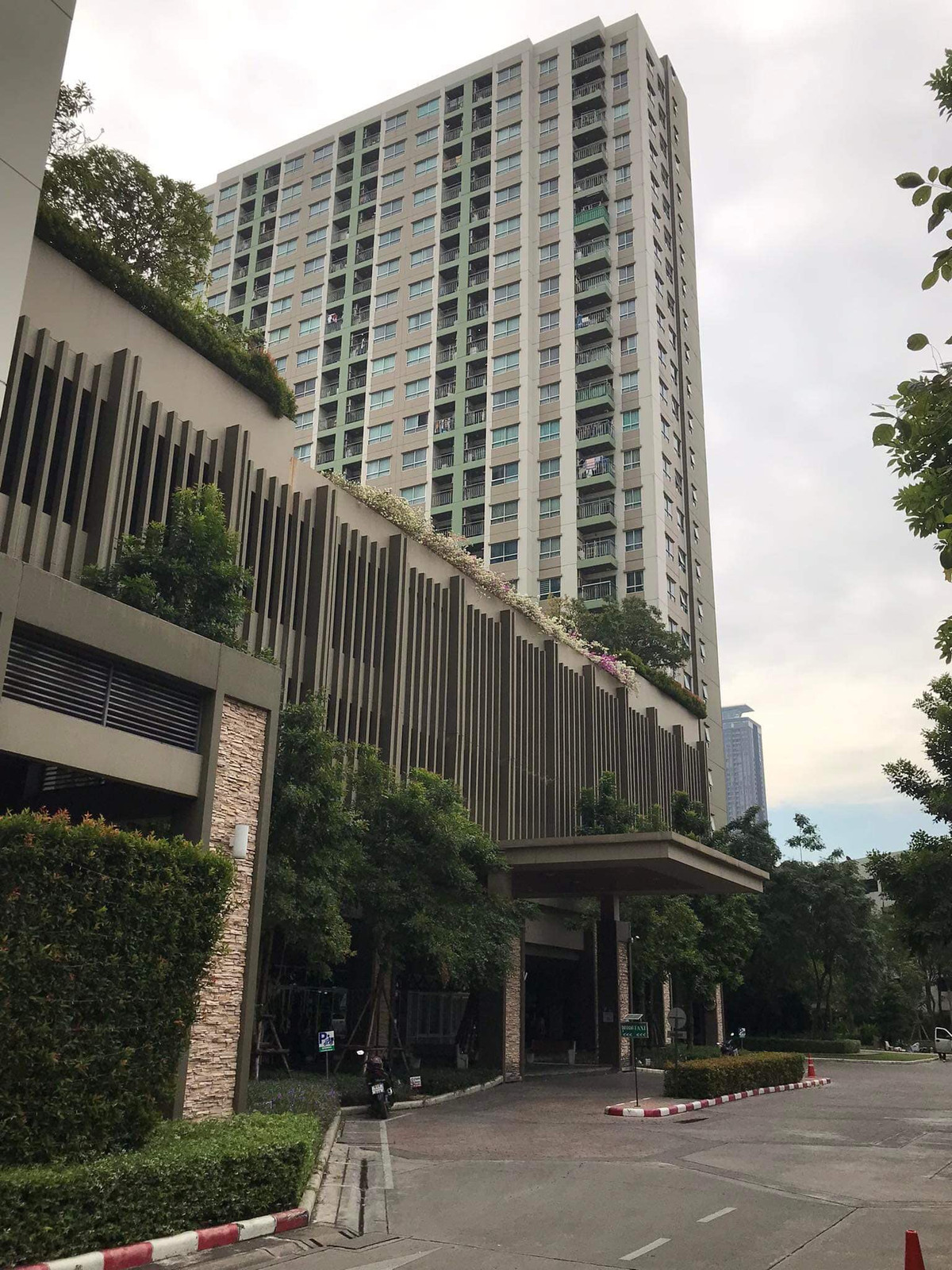 ขายคอนโดพระราม 9 เพชรบุรีตัดใหม่ RCA : 🔥 ขาย 🔥 Lumpini Park Rama 9 - Ratchada - ลุมพินี พาร์ค พระราม 9 - รัชดา / 1 ห้องนอน ZC008