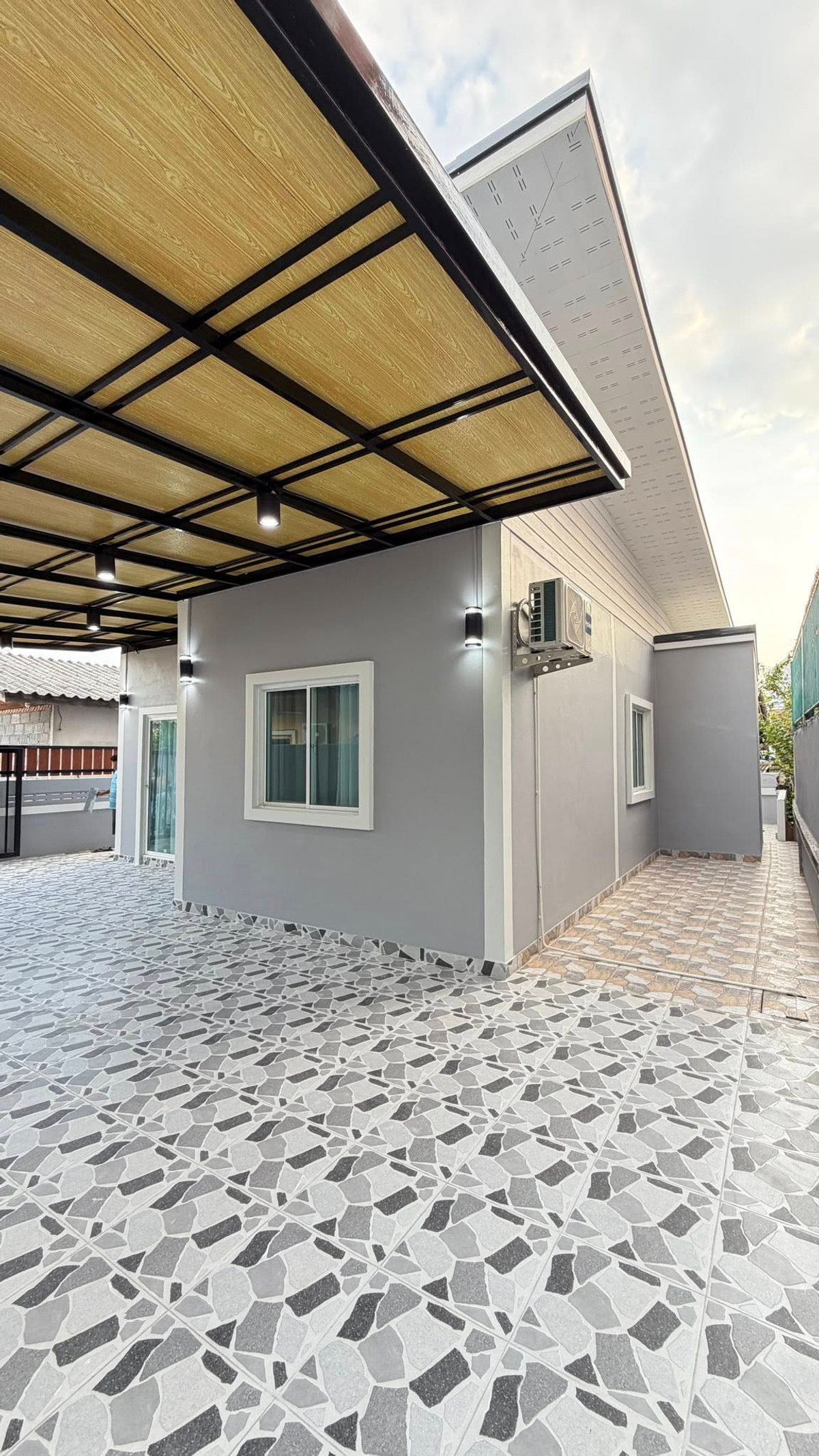 For SaleHousePattaya, Bangsaen, Chonburi : Single house 40 sq m. Soi Noen Plubwan Pattaya / 2 bedrooms (for sale), Single House Soi Noen Plubwan Pattaya / 2 Bedrooms (FOR SALE) BEWN142