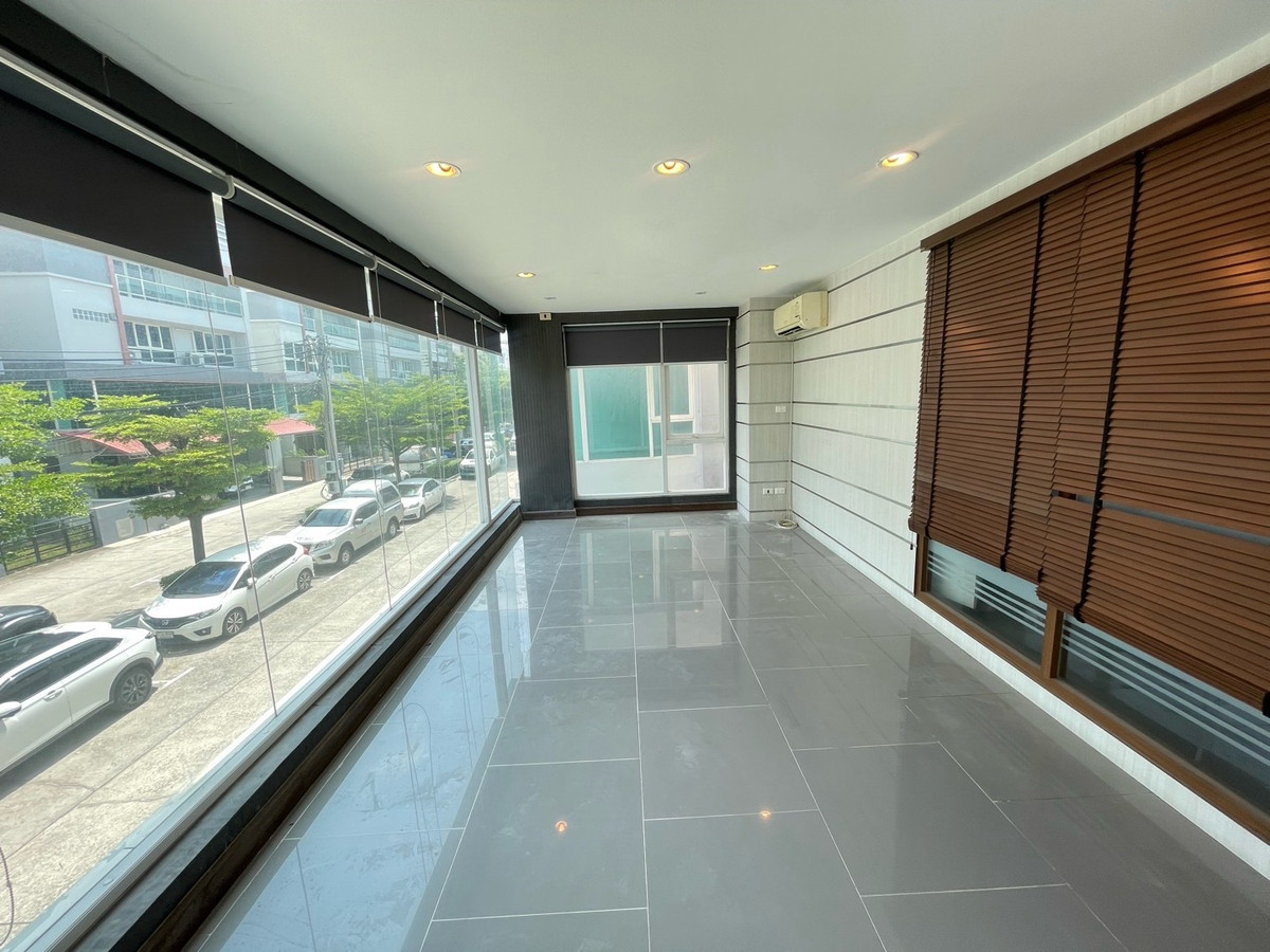 For RentHome OfficeSamut Prakan,Samrong : Premium Home Office for Rent: The Terminal Suvarnabhumi
The Ultimate Strategic Location for Logistics, Import-Export, and Modern Enterprises!