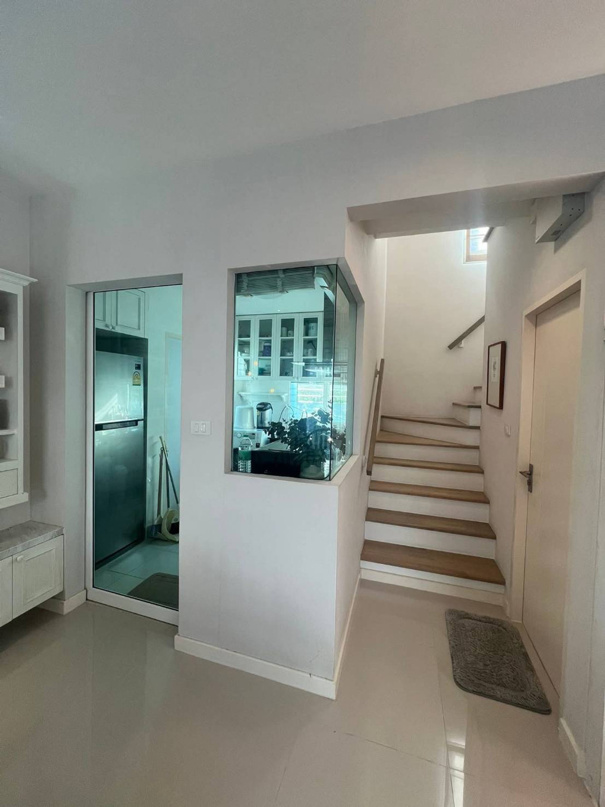 For RentHouseSamut Prakan,Samrong : For rent, 2-story detached house, Villaggio Village, Bangna, Soi ABAC Bangna, beautiful house, fully furnished, ready to move in, price 38,000 baht.