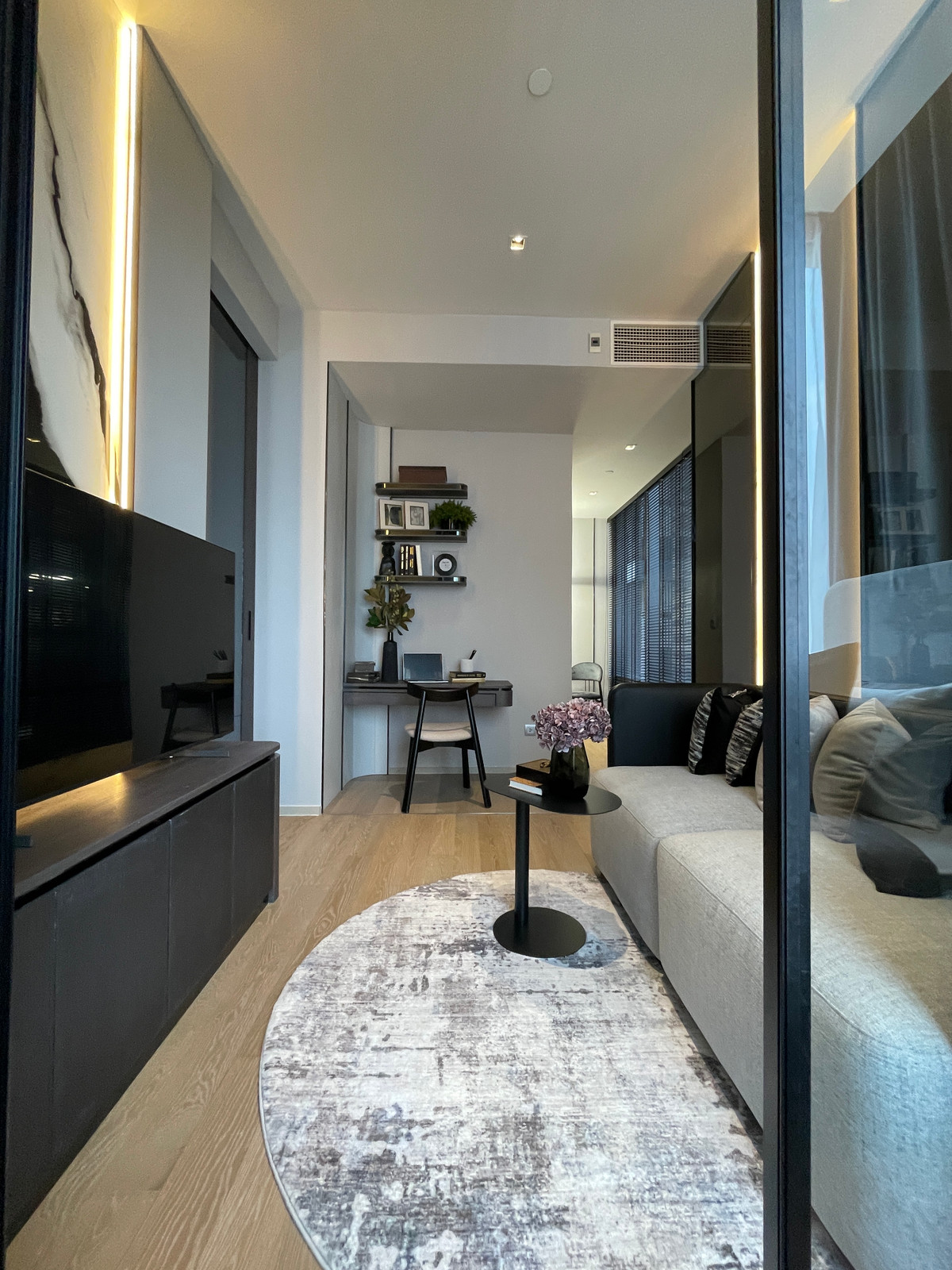 ขายคอนโดสีลม ศาลาแดง บางรัก : [THE PEAK OF SILOM] ASHTON SILOM – Rare 2BR Unit | ชั้น 32 วิวขอบฟ้า ประสบการณ์อยู่คอนโดที่เหมือนอยู่บ้าน 