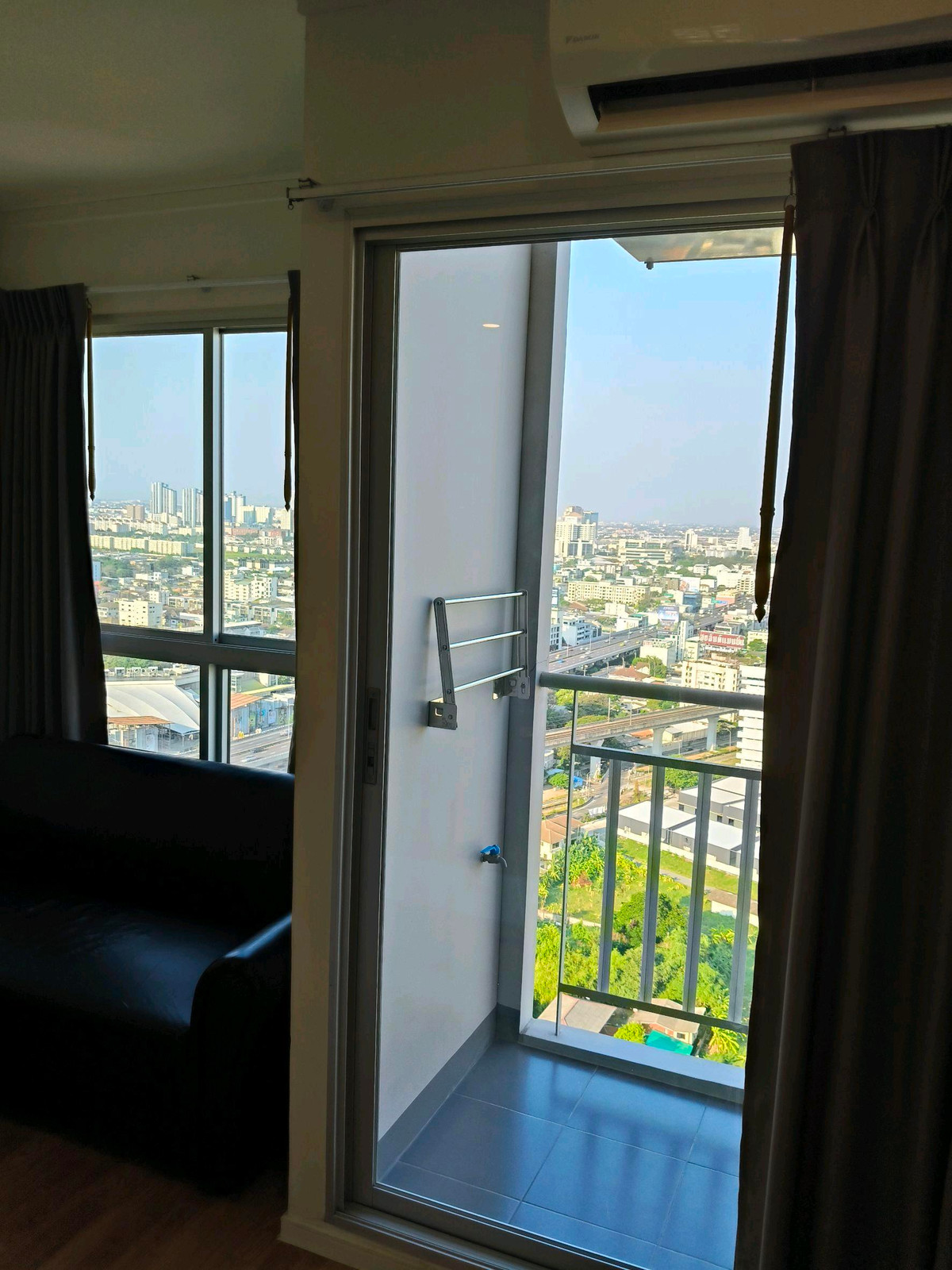 For RentCondoPattanakan, Srinakarin : Available for rent, room 26.5 sq m., Lumpini Ville Condo, Phatthanakan, Srinakarin.