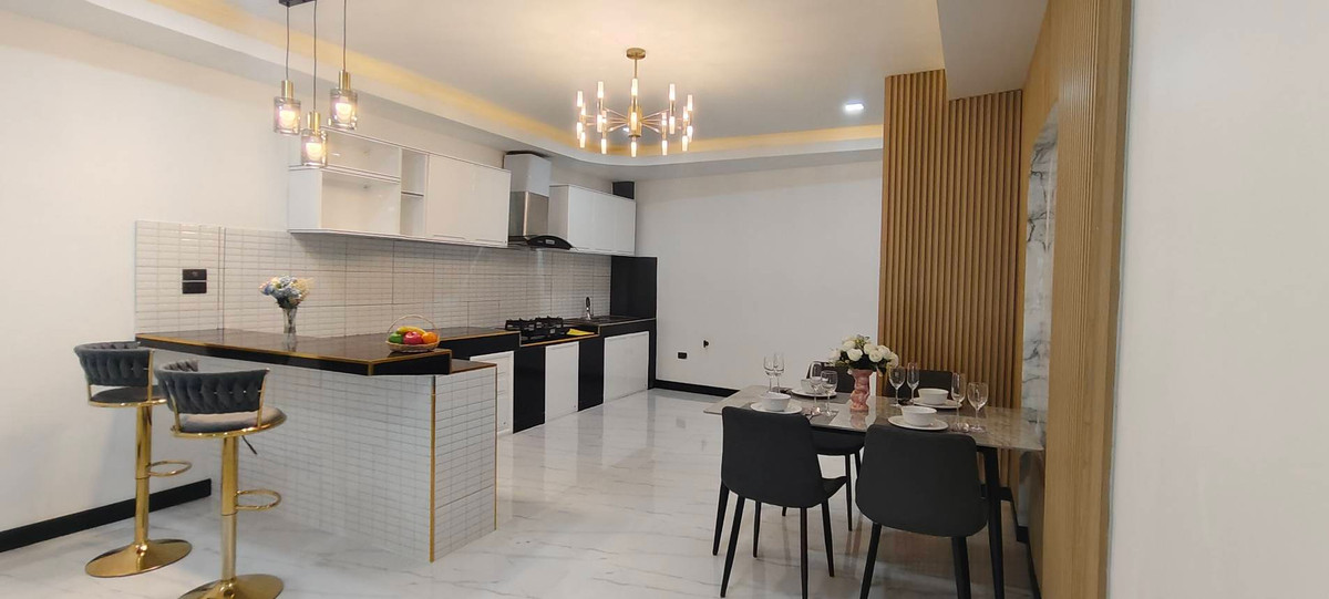 For SaleTownhomePattaya, Bangsaen, Chonburi : Chatkaew Group Village Phase 1 / 2 Bedrooms (FOR SALE) BEWN141