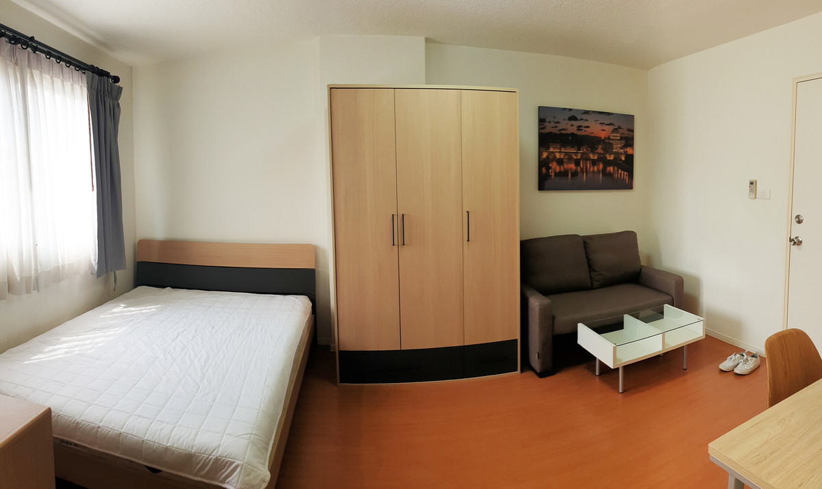 For SaleCondoLadkrabang, Suwannaphum Airport : Condo for sale, Lumpini Condo Town Romklao-Suvarnabhumi, price 980,000.- baht, Building B1, 7th floor, behind the building.