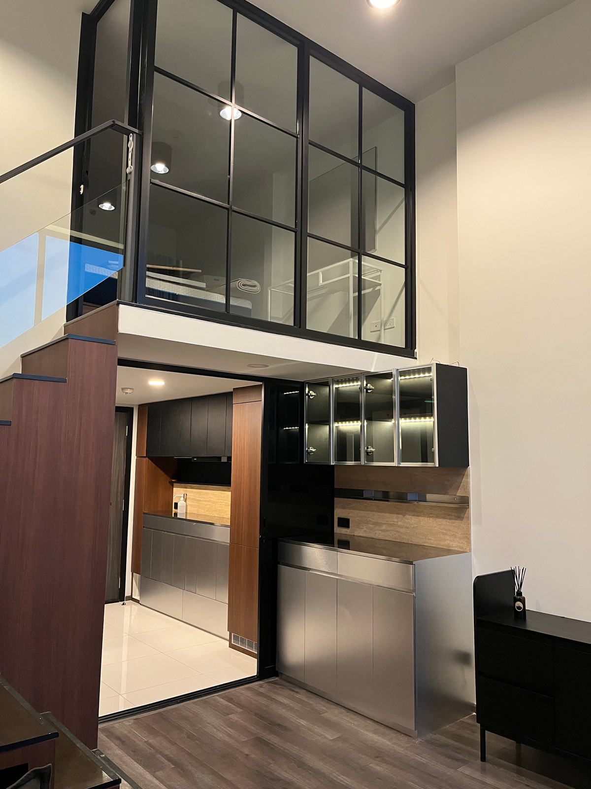 ขายคอนโดพระราม 9 เพชรบุรีตัดใหม่ RCA : KnightsBridge Space Rama 9 / Duplex 1 Bedroom (FOR SALE), ไนท์บริดจ์ สเปซ พระราม 9 / ดูเพล็กซ์ 1 ห้องนอน (ขาย) TARN310