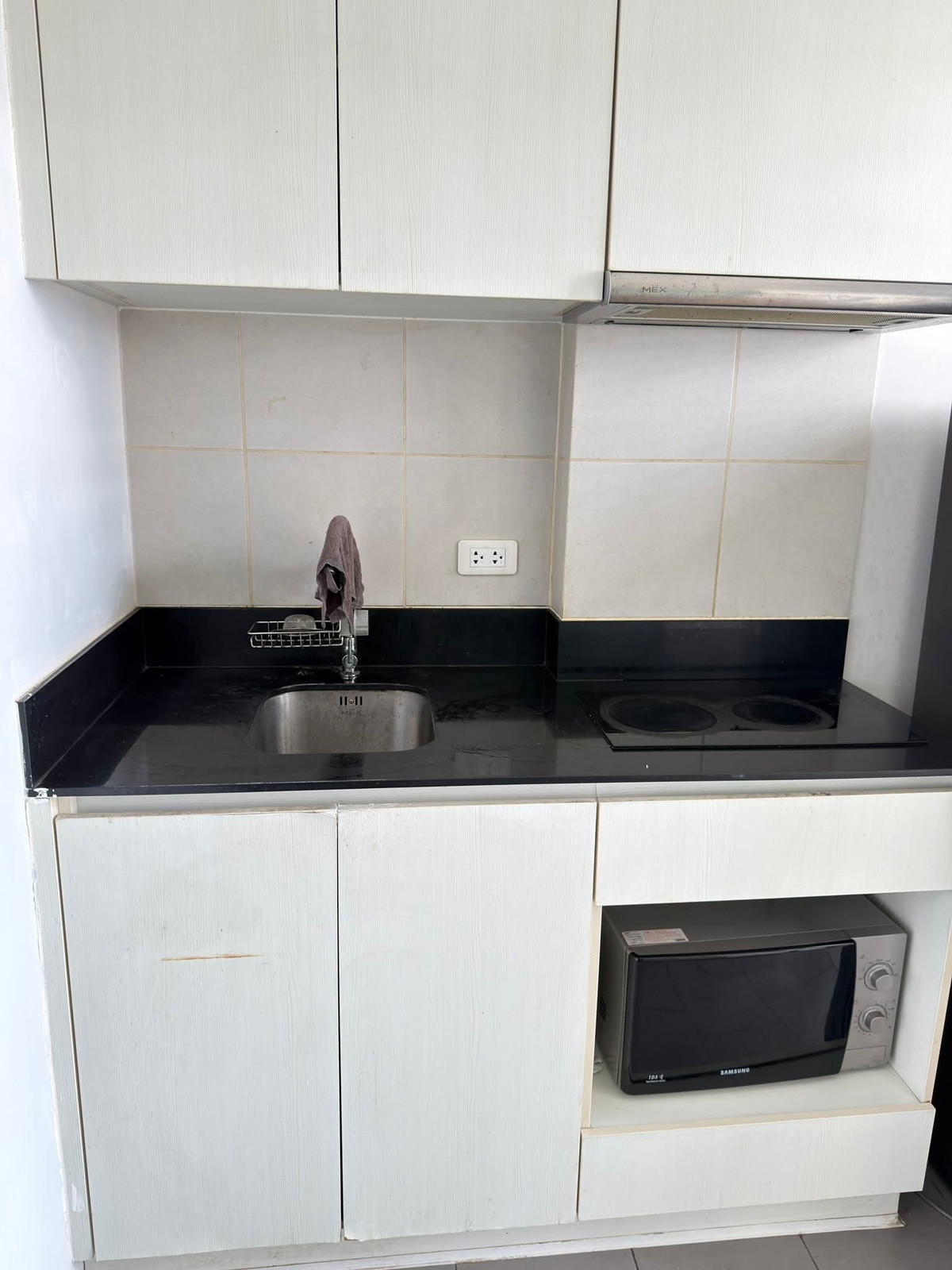 ให้เช่าคอนโดเกษตร นวมินทร์ ลาดปลาเค้า : ให้เช่าคอนโด U Kaset-Nawamin (ห้องมุม) เฟอร์ครบ พร้อมอยู่