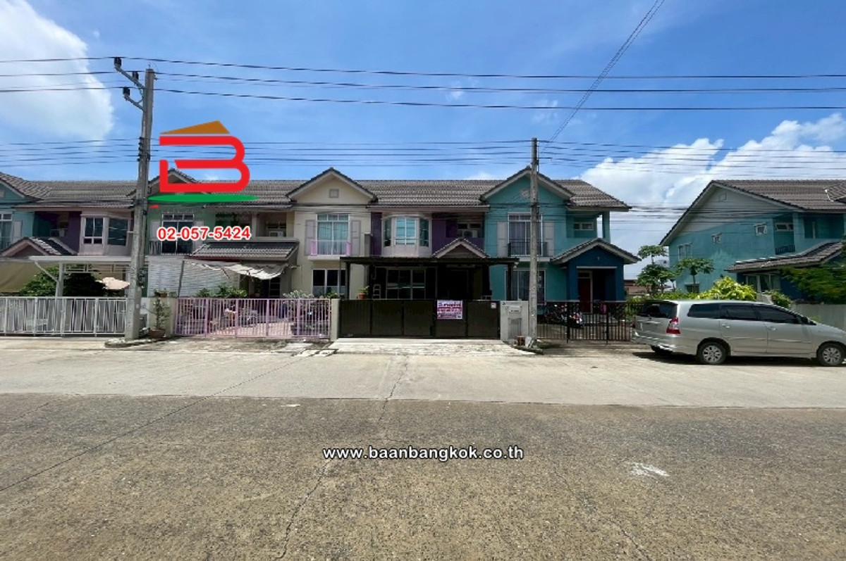 ขายทาวน์โฮมปทุมธานี รังสิต ธรรมศาสตร์ : ทาวน์โฮม เนื้อที่ 26.5 ตร.ว. โครงการ เดอะ โฟริเอช รังสิต-คลอง 4 : The Fouruaqe Rangsit-Klong 4 ตำบลลาดสวาย อำเภอลำลูกกา ปทุมธานี