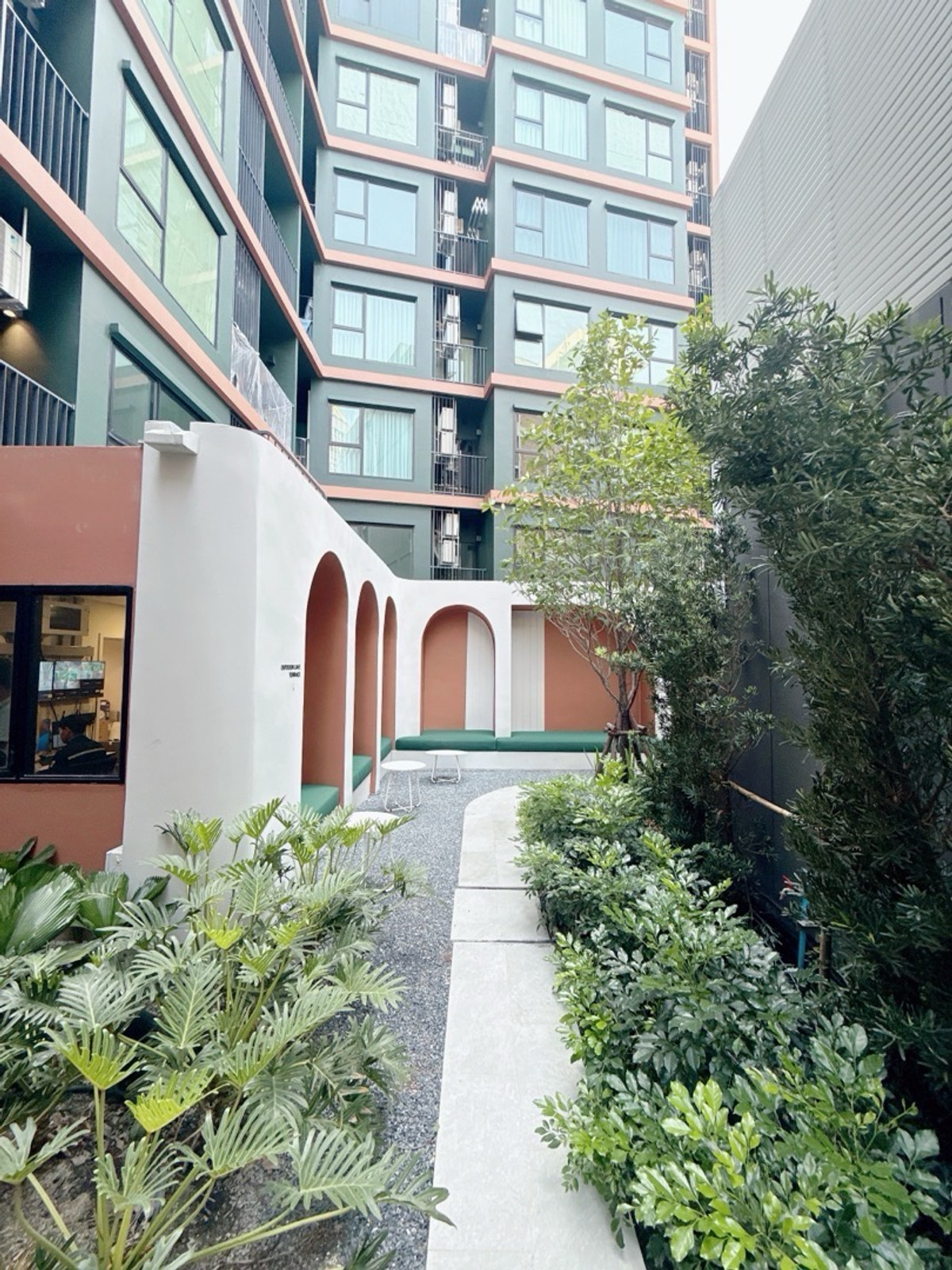 ขายคอนโดรัชดา ห้วยขวาง : 𝐅𝐑𝐄𝐄 เงินดาวน์ 𝐎 บาท 𝐊𝐋𝐎𝐒 𝐑𝐀𝐓𝐂𝐇𝐀𝐃𝐀  ผ่อนสบายๆ 𝟖,𝟗𝟎𝟎/เดือน ห้องใหม่ จากโครงการโดยตรง 